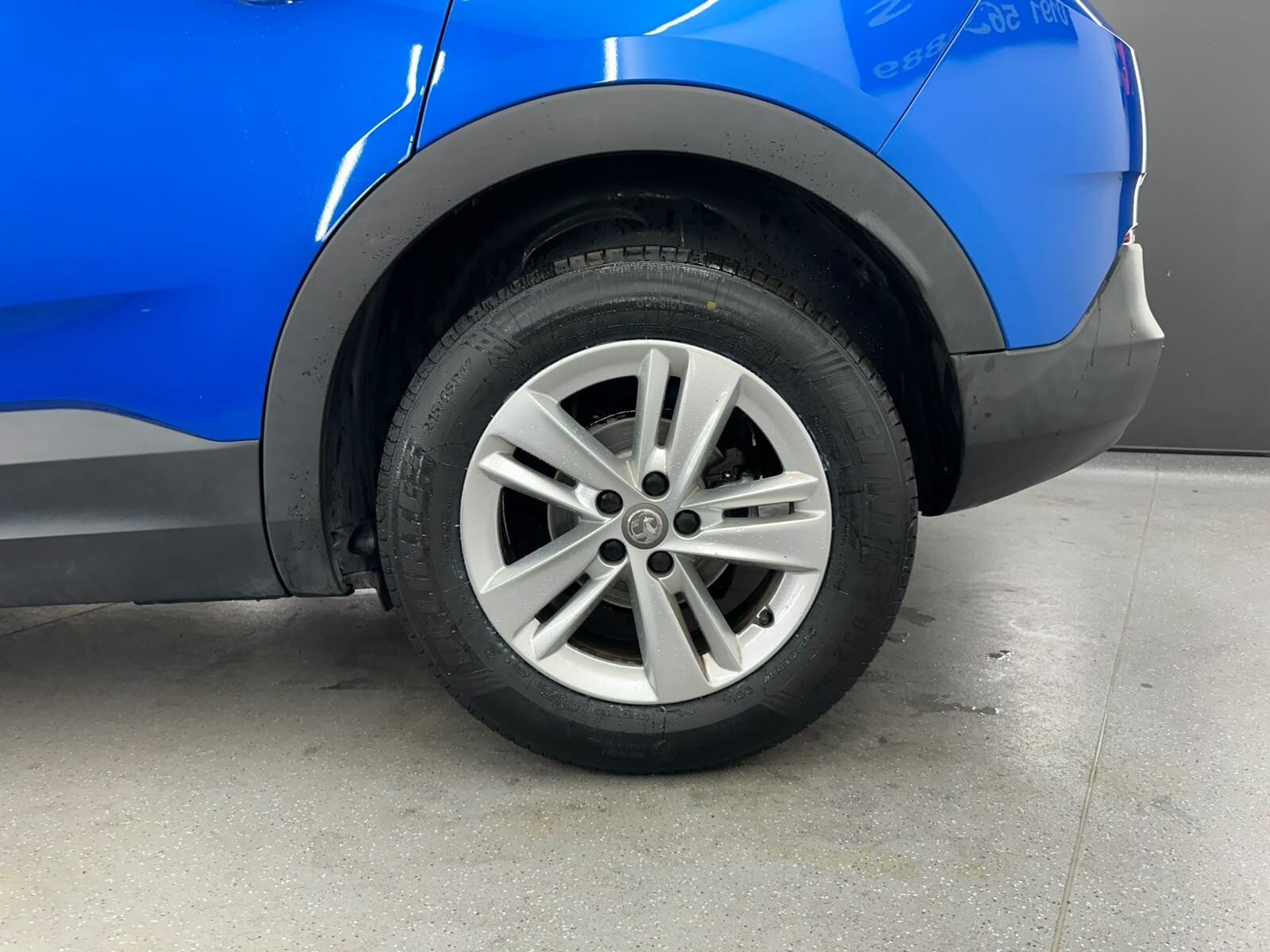 Vauxhall Grandland X view 18