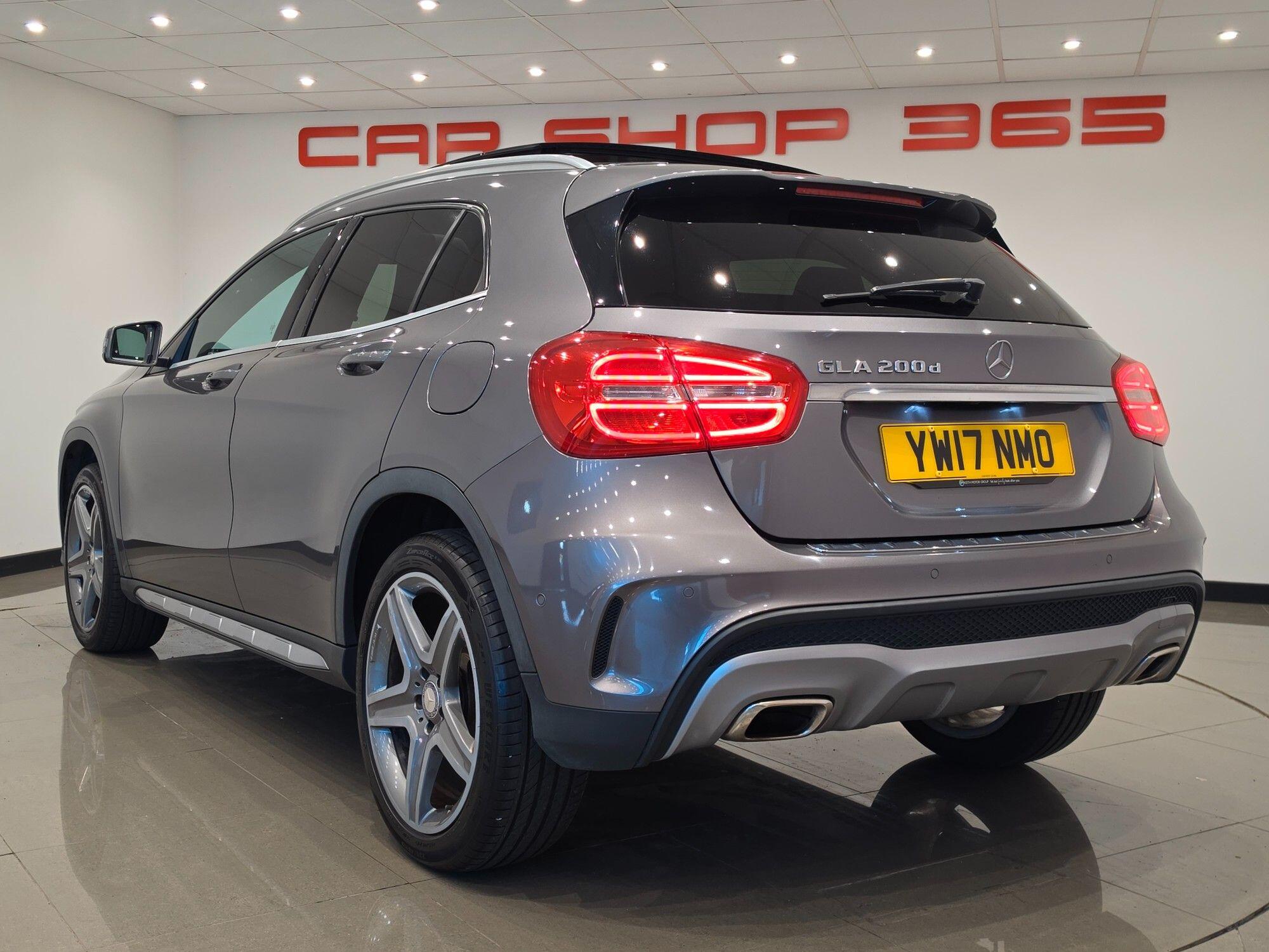 Mercedes-Benz GLA view 19