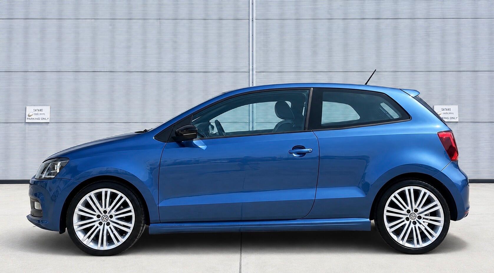 Volkswagen Polo view 8