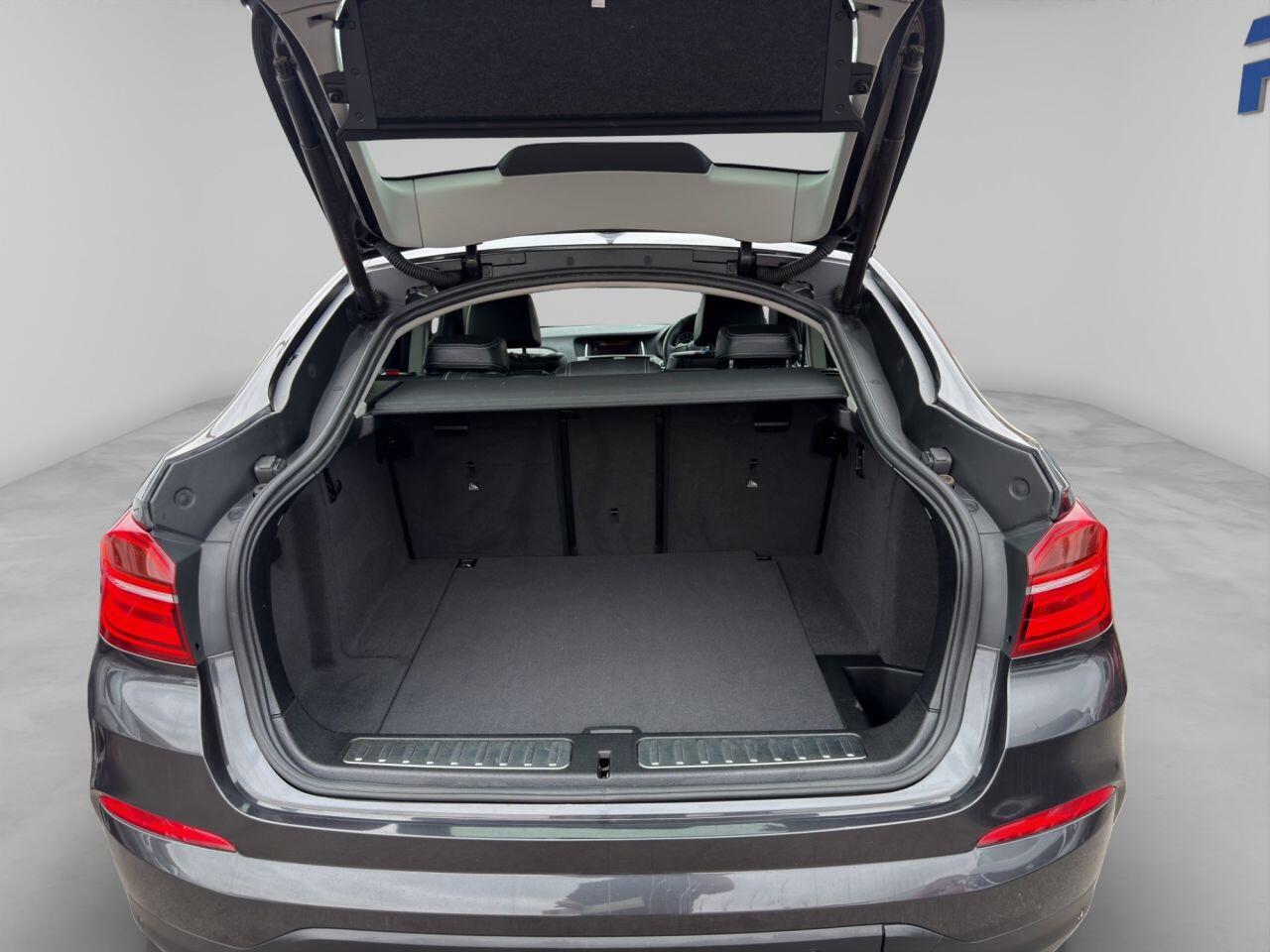 BMW X4 view 31