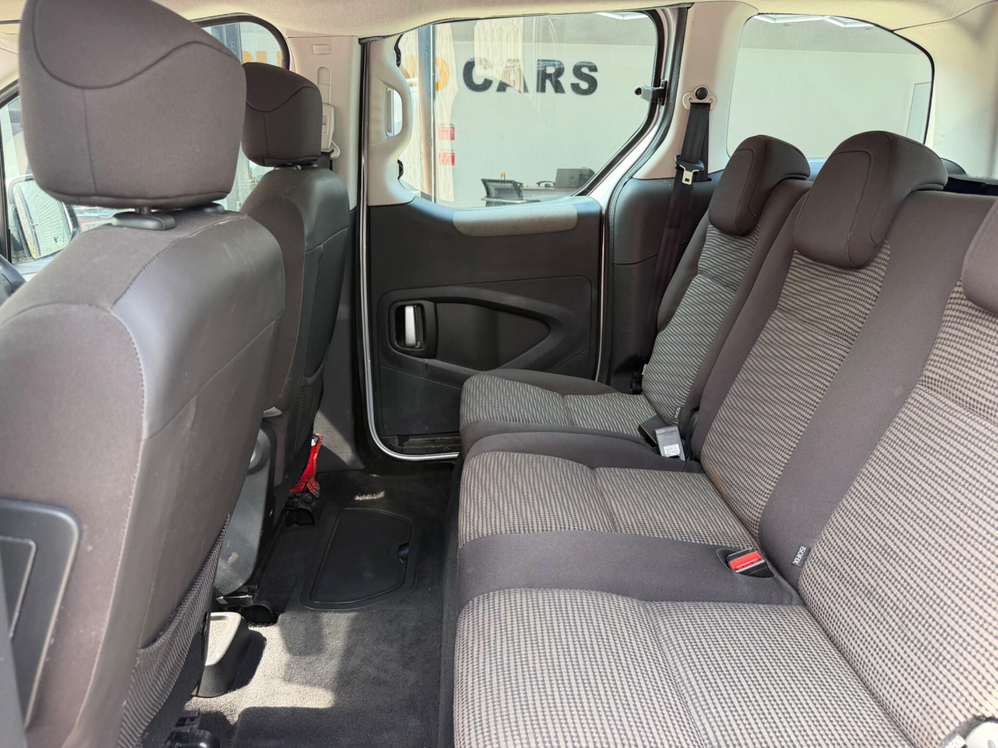 Peugeot Partner Tepee view 24