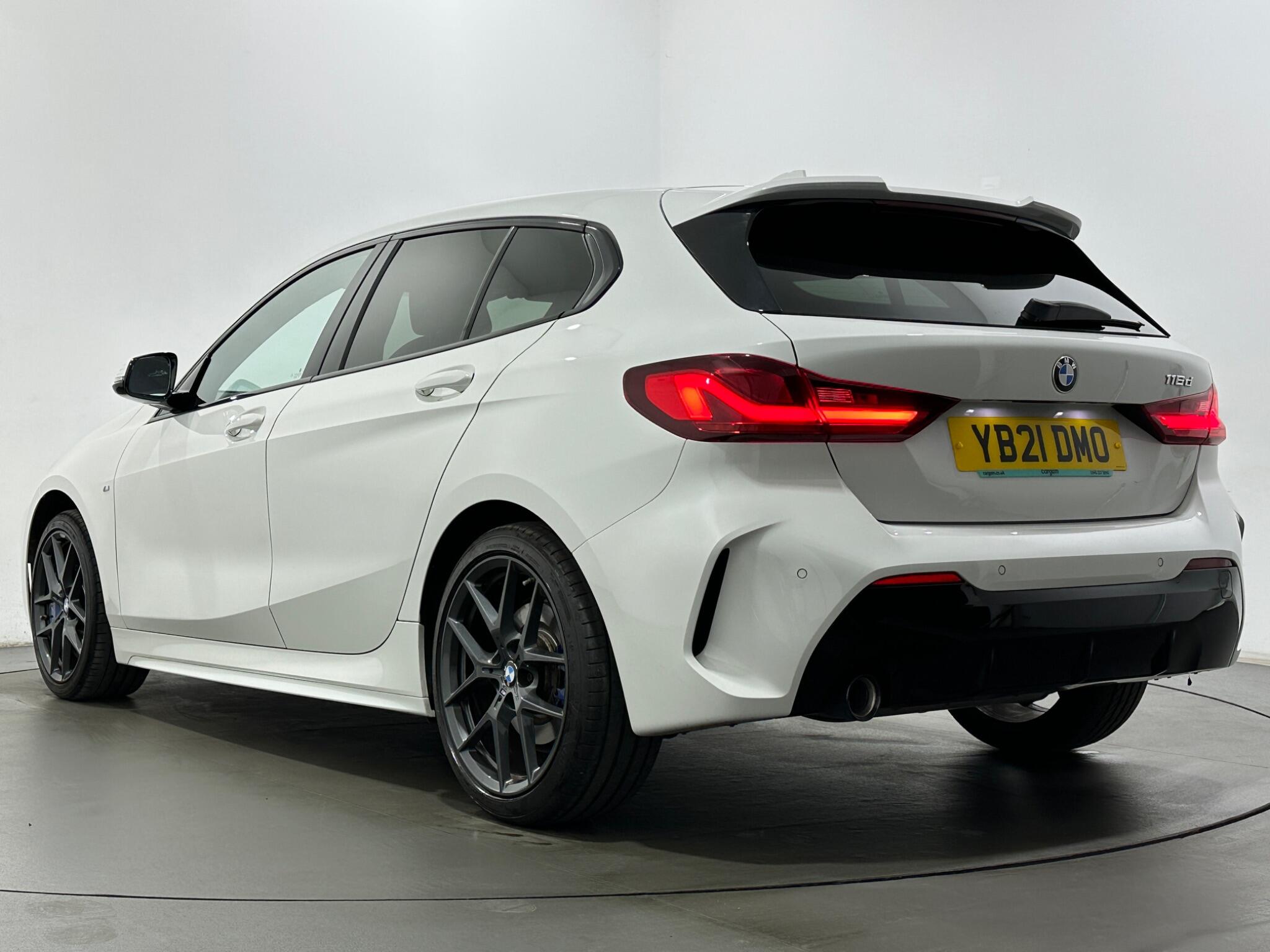 BMW 1 Series view 51