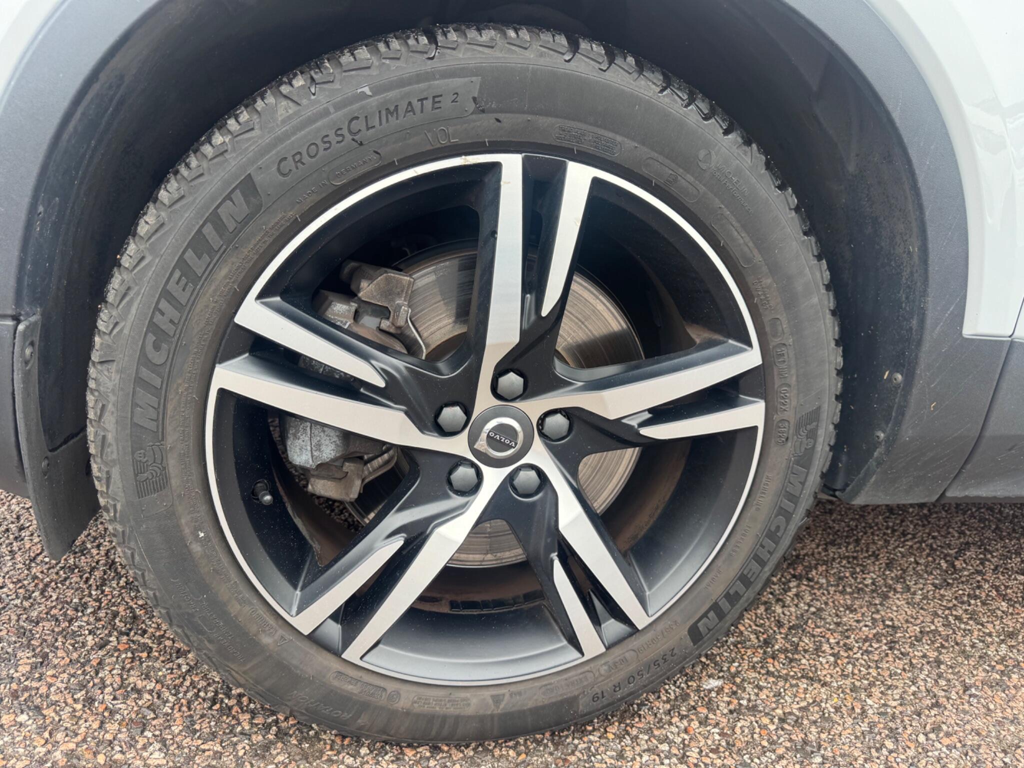 Volvo XC40 view 22