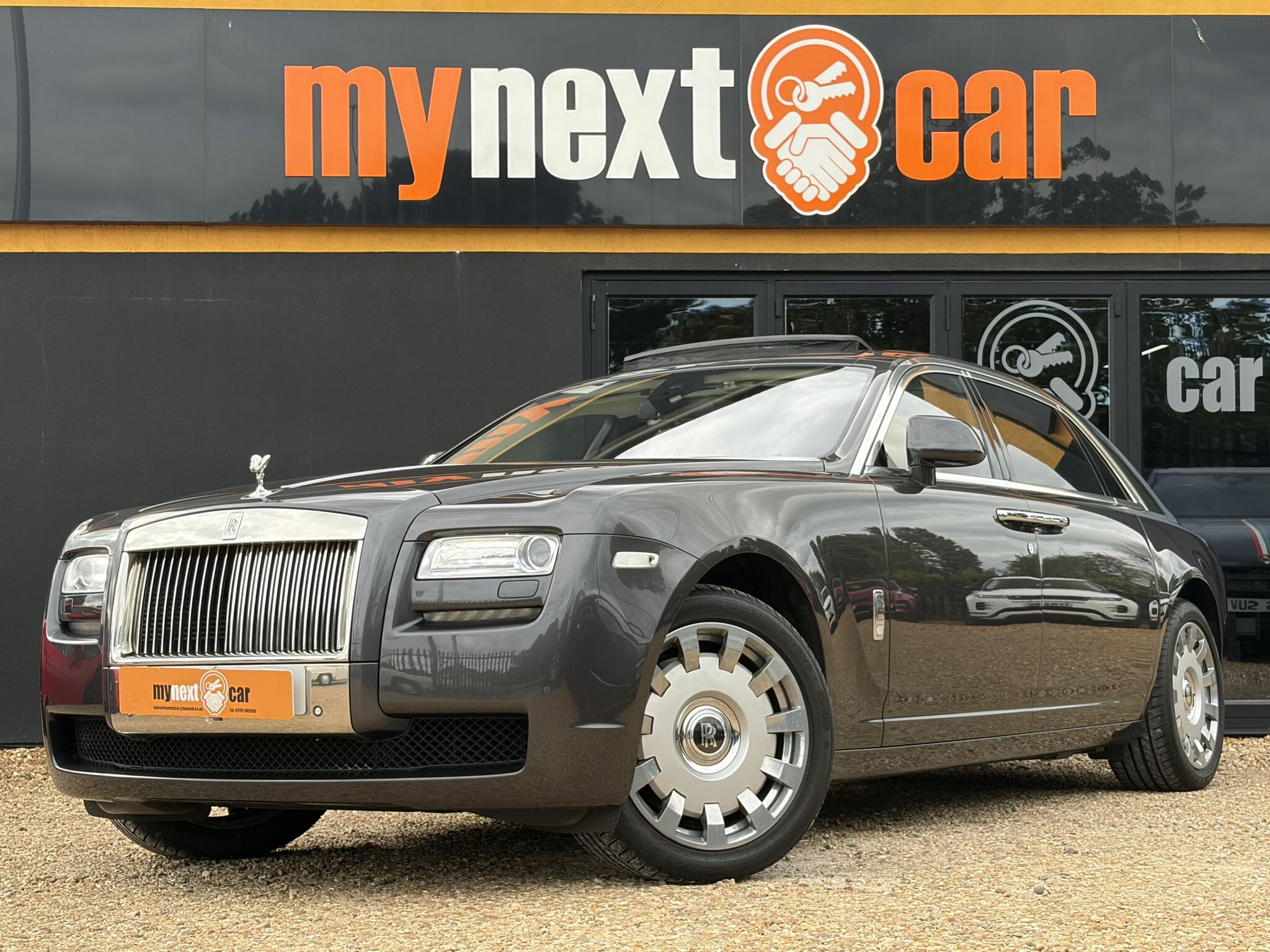 Rolls-Royce Ghost view 5