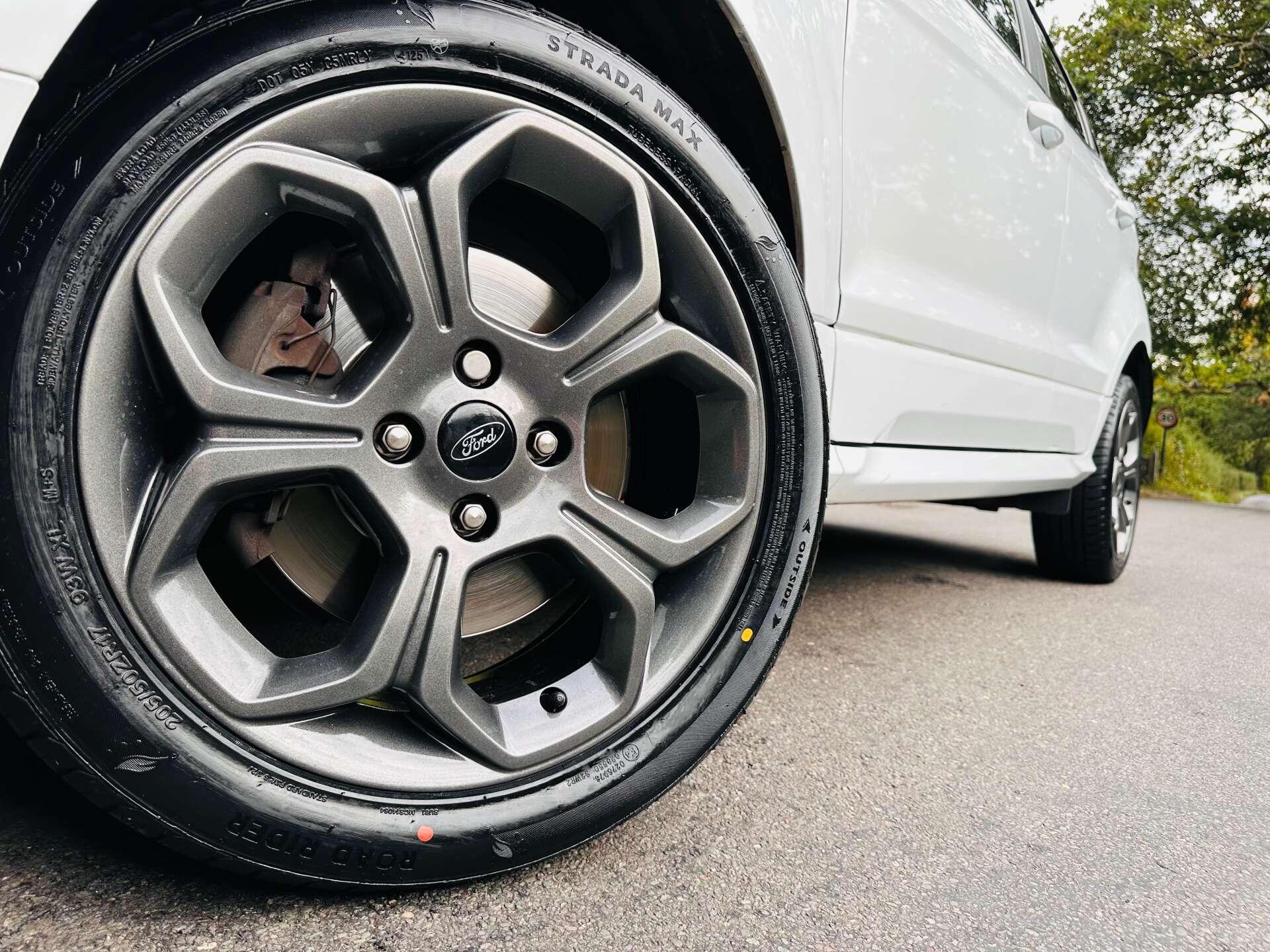 Ford Ecosport view 27