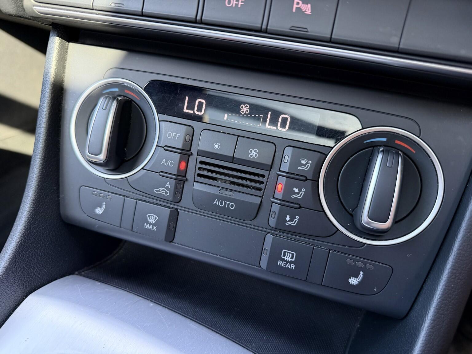 Audi Q3 view 26