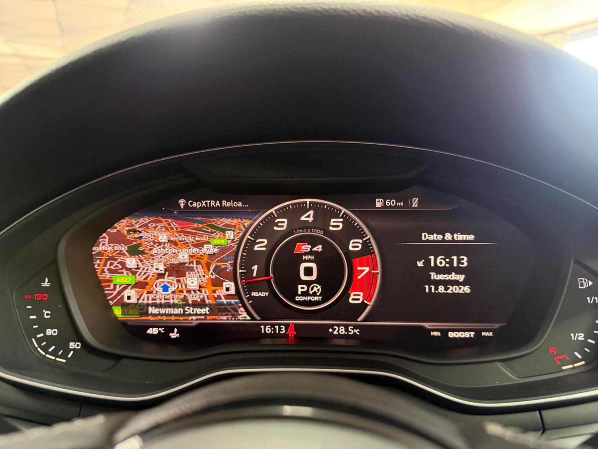 Audi S4 view 36