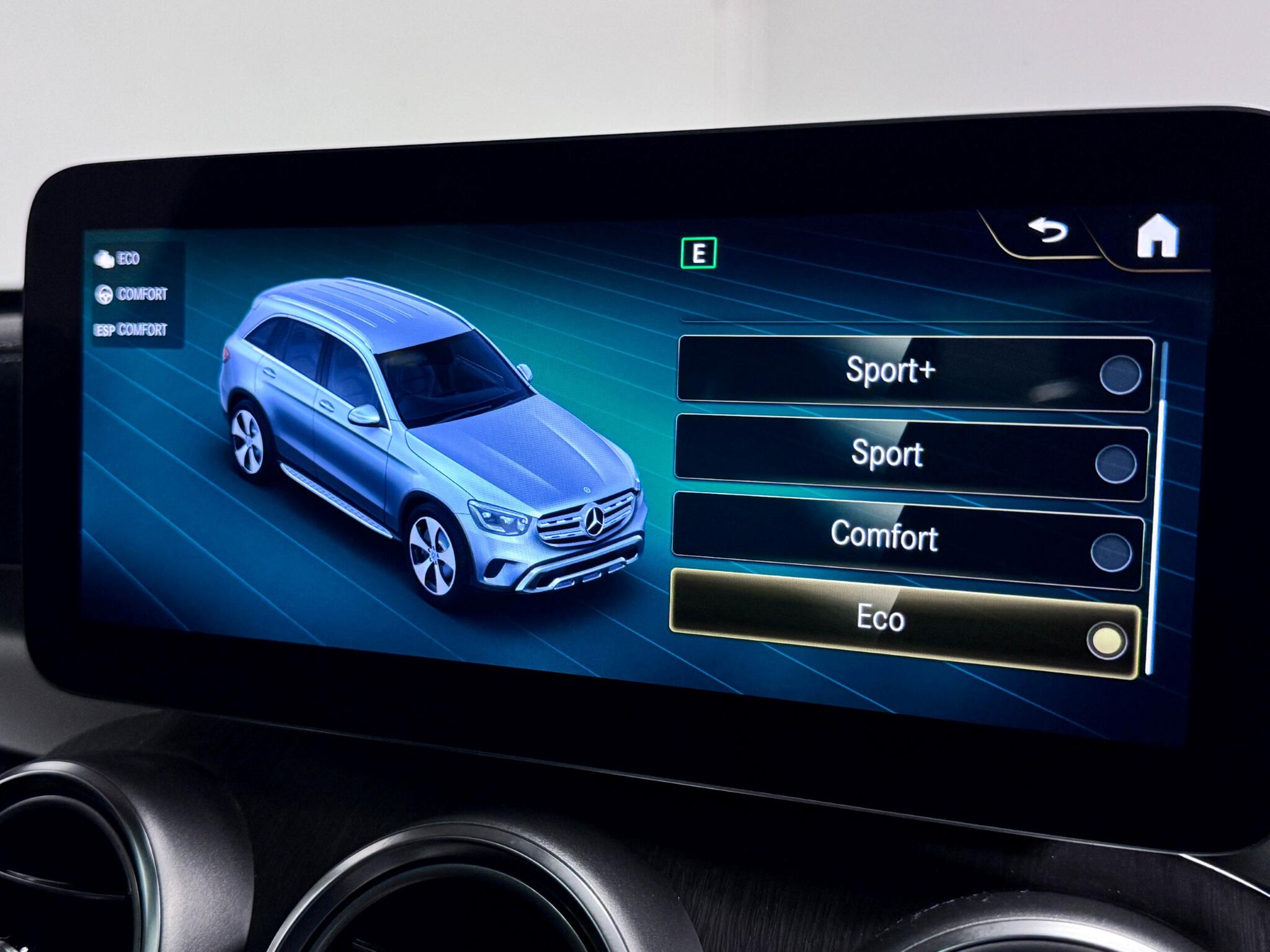 Mercedes-Benz GLC view 52