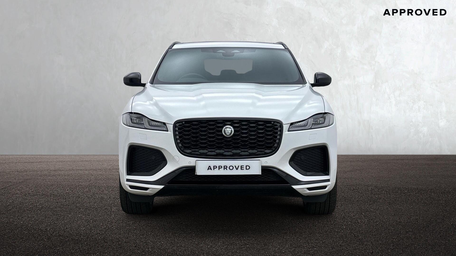Jaguar F-Pace view 7