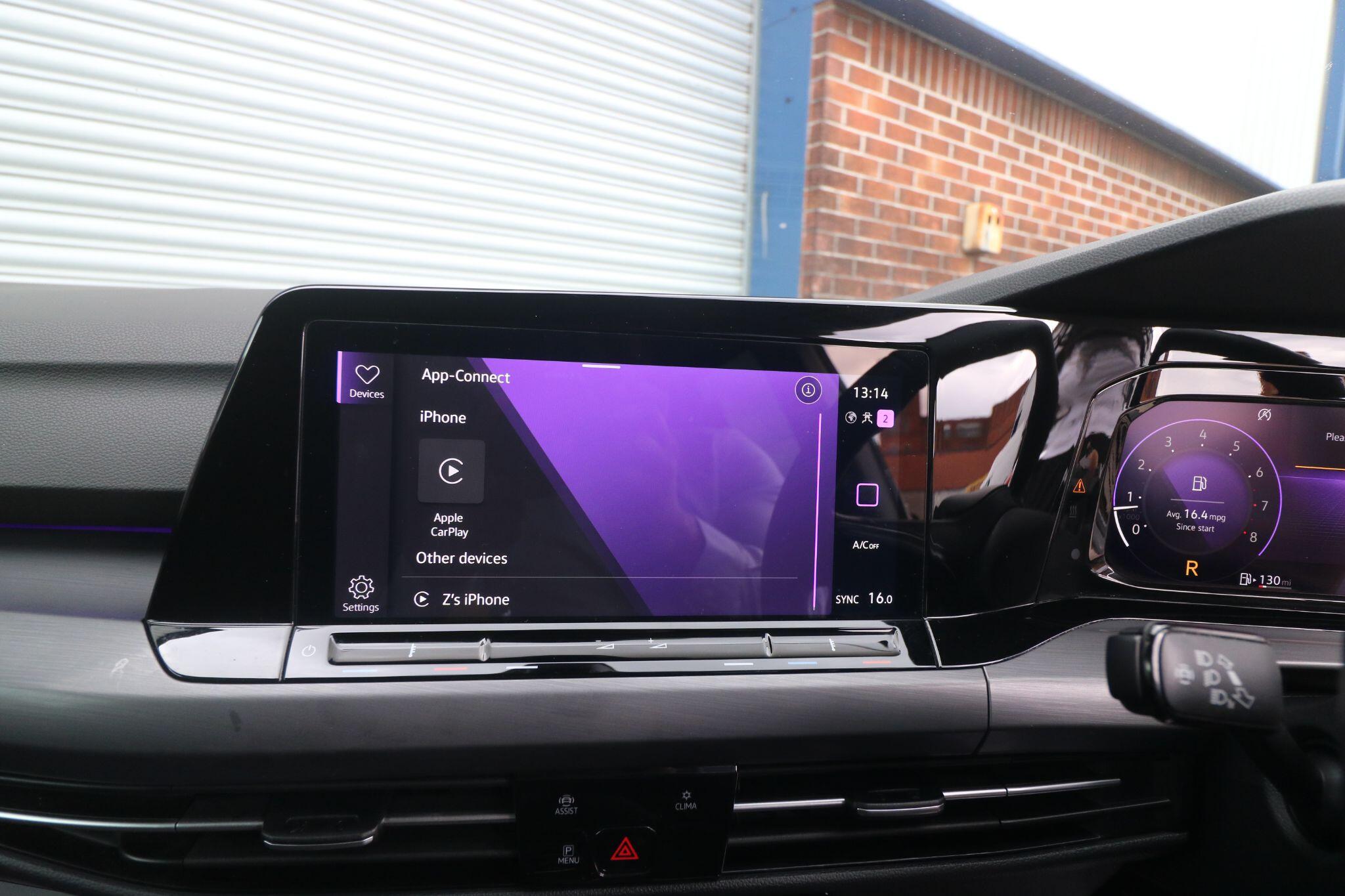 Volkswagen Golf view 20