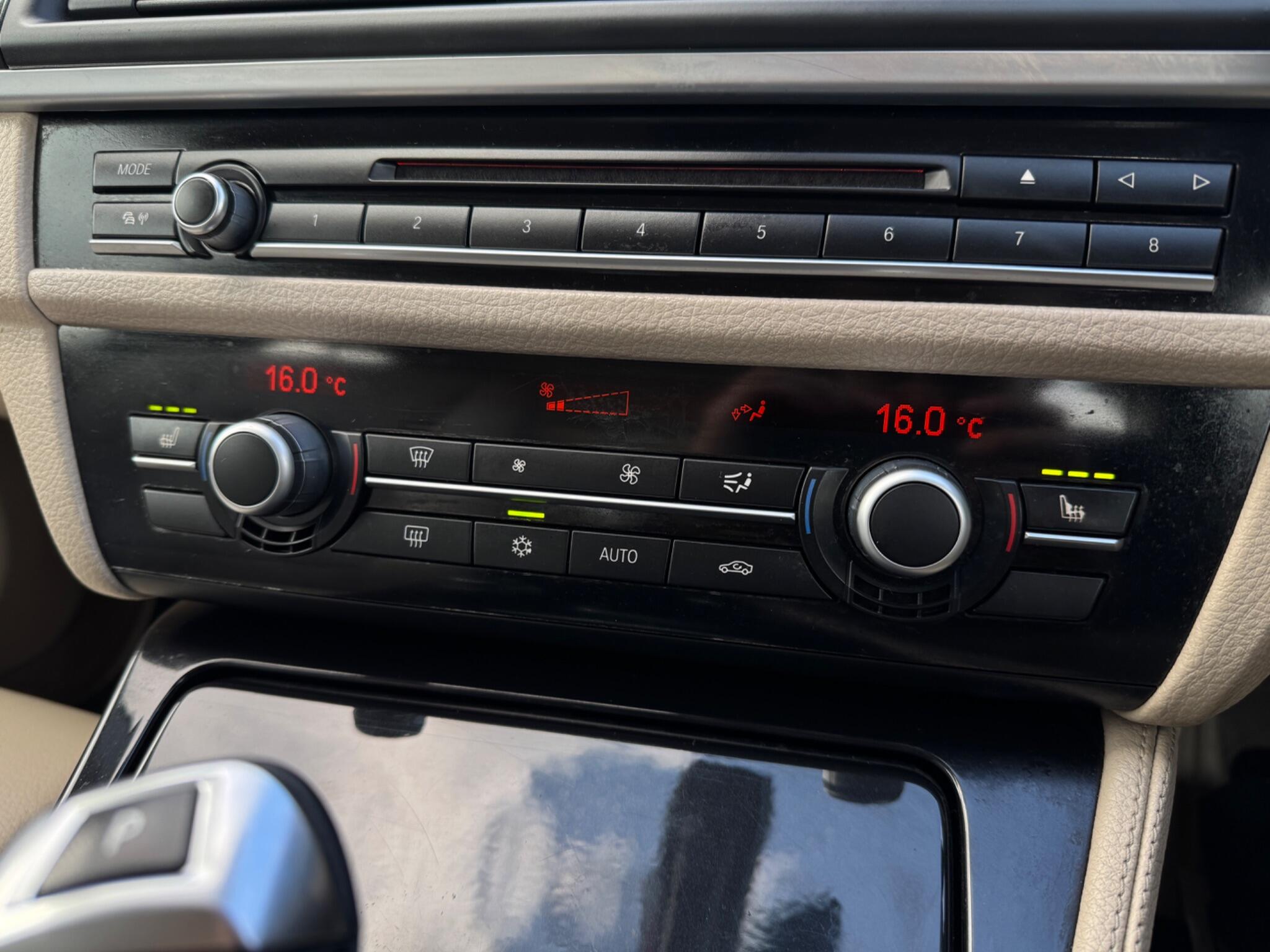 BMW 5 Series view 41