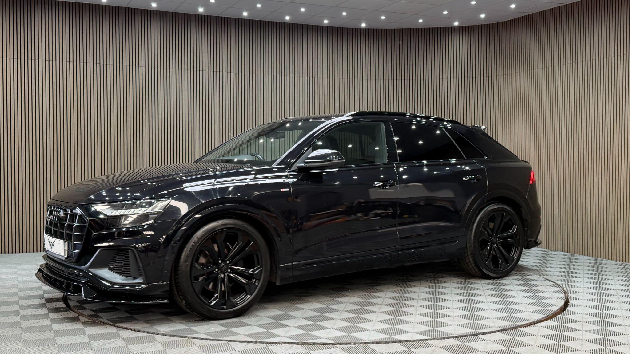 Audi Q8 view 53