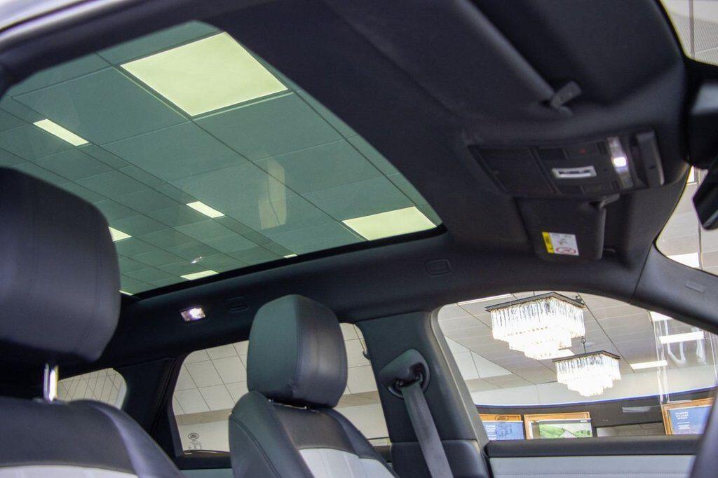 Land Rover Range Rover Evoque view 39