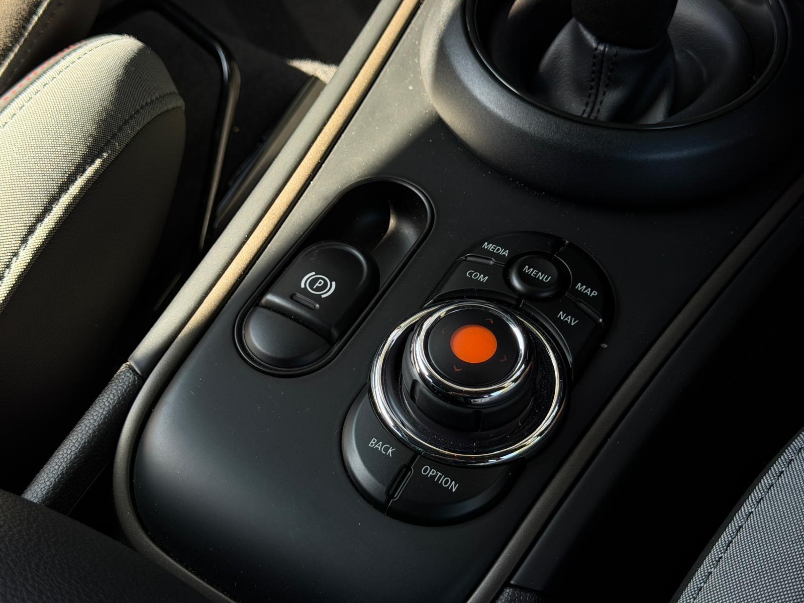 Mini Countryman view 58