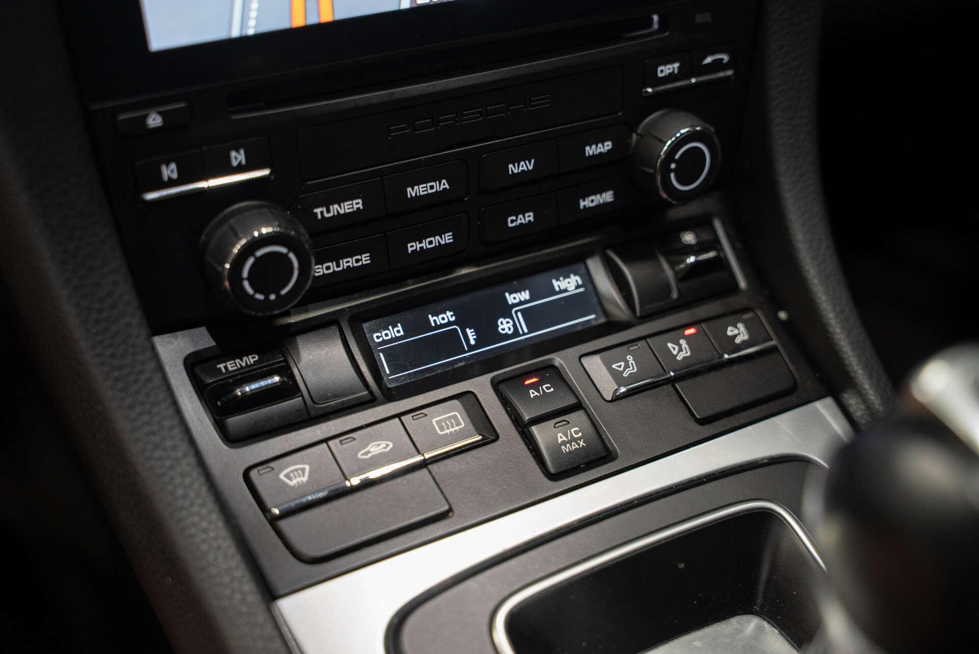 Porsche Cayman view 21