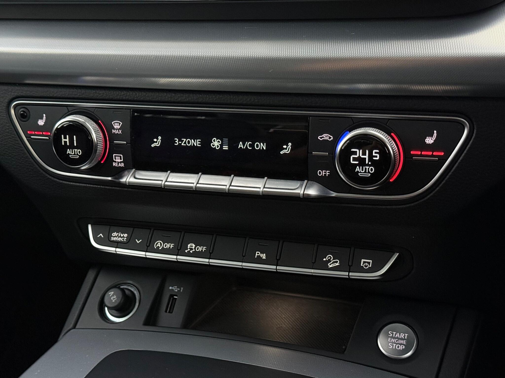 Audi Q5 view 21