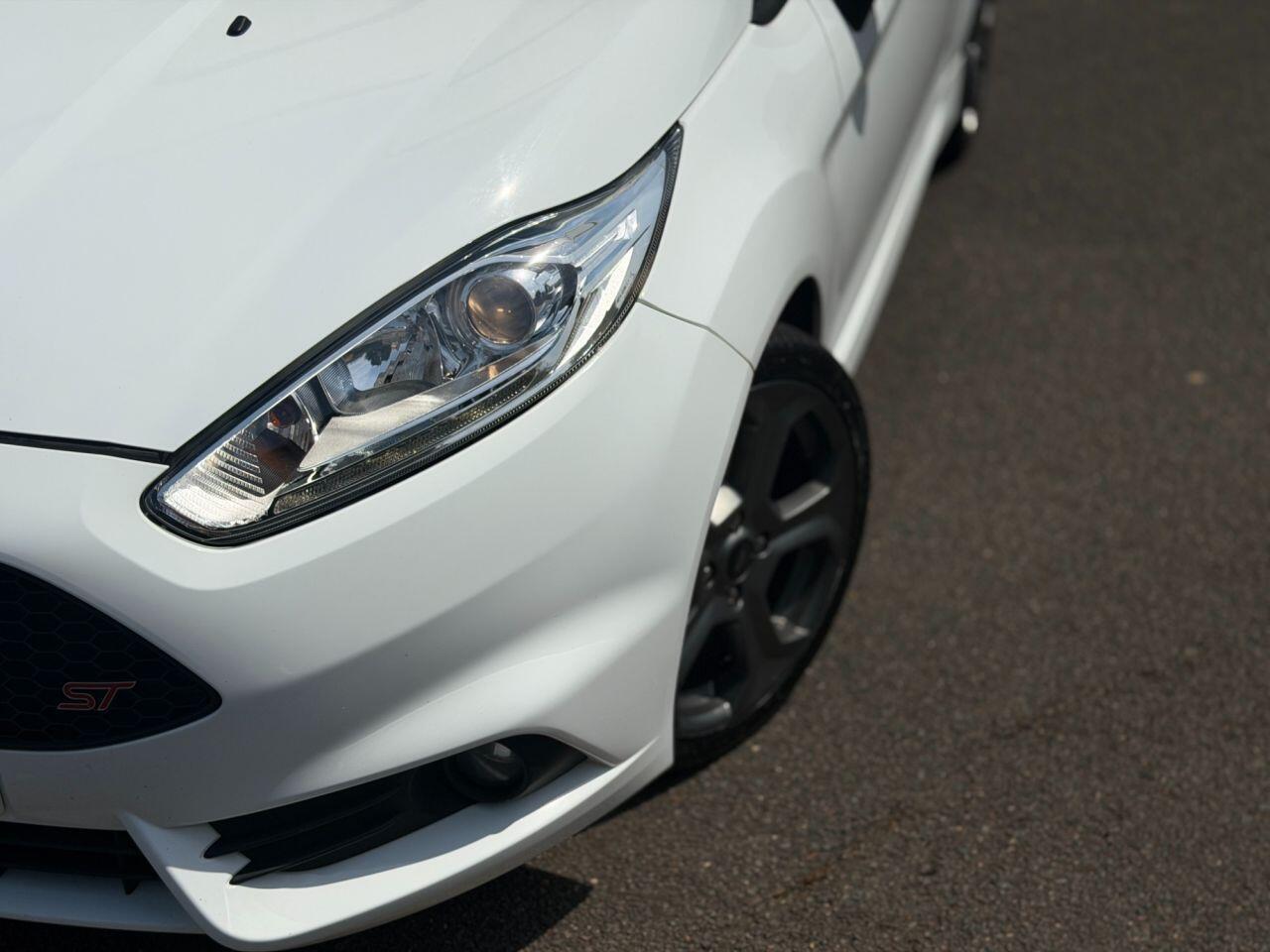 Ford Fiesta view 6