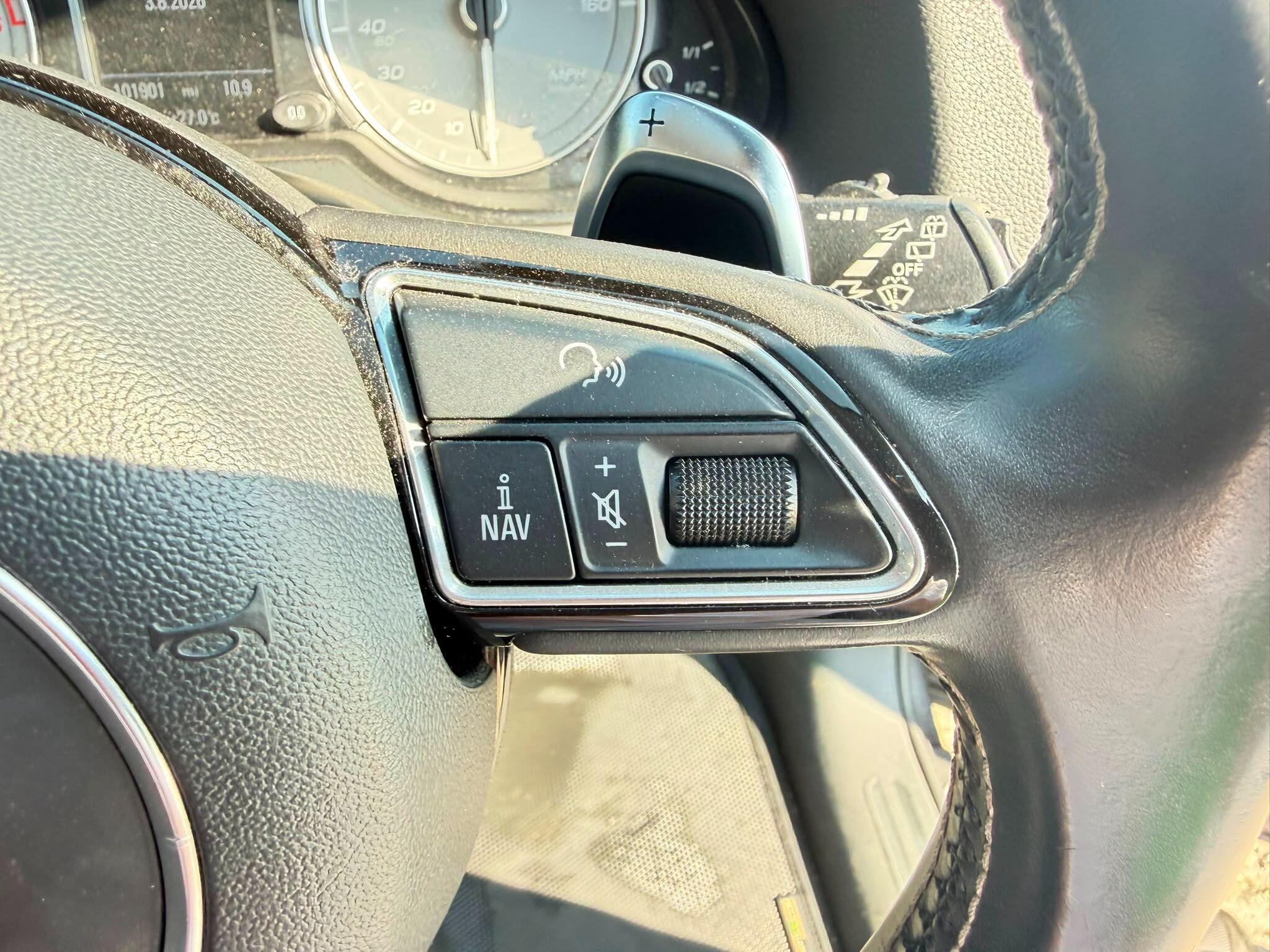 Audi SQ5 view 19