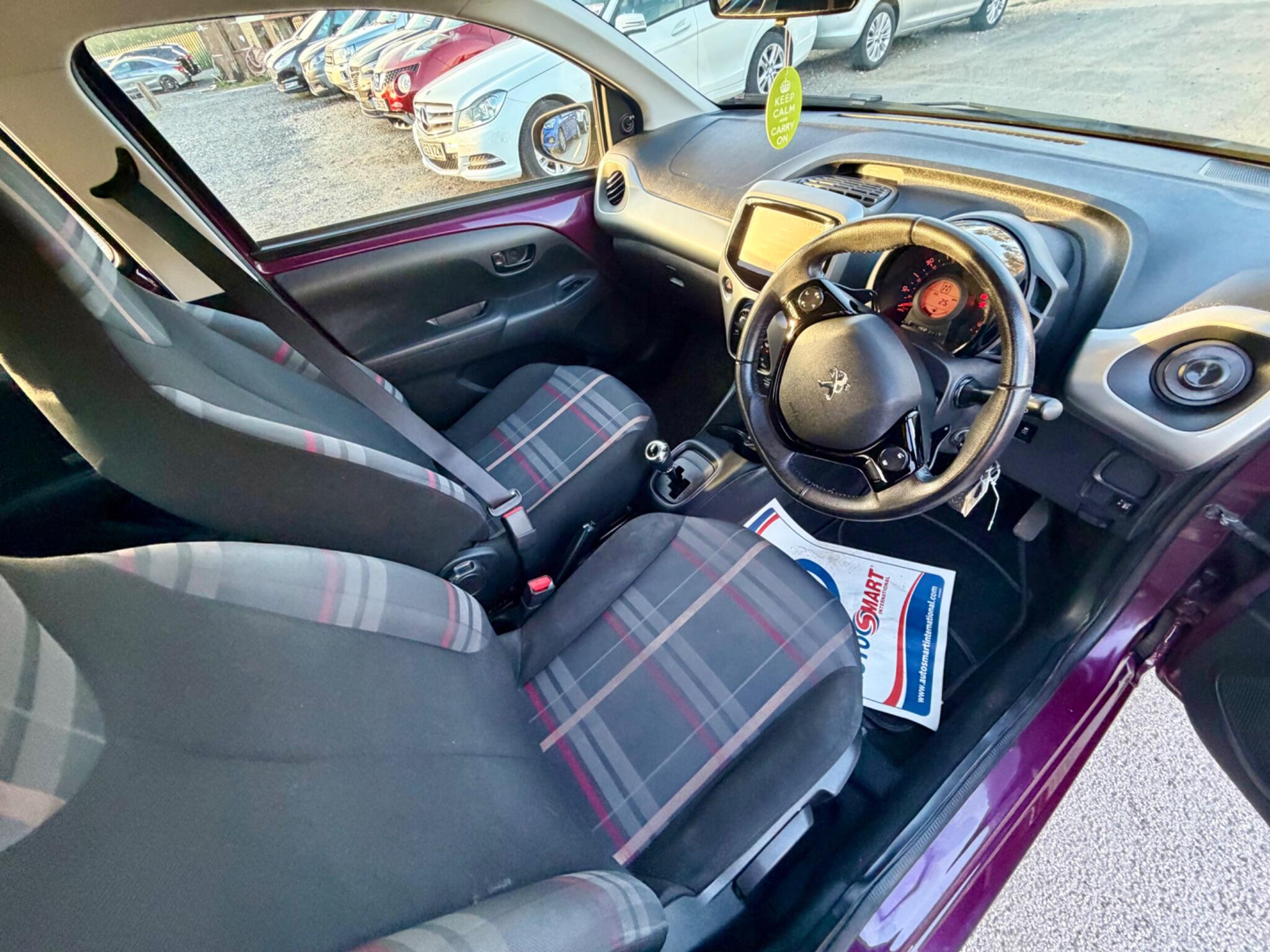 Peugeot 108 view 29