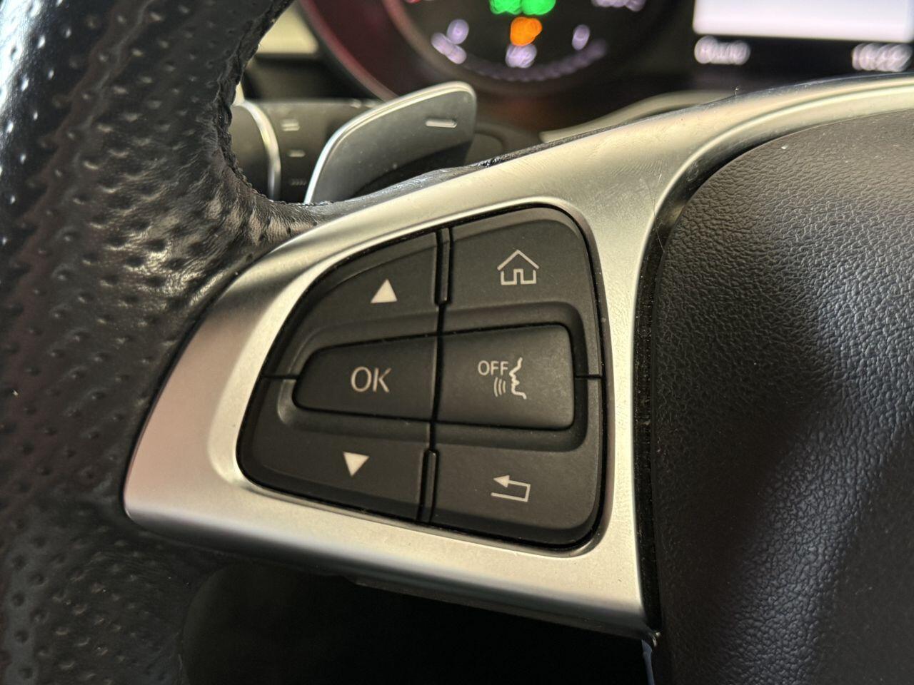 Mercedes-Benz C Class view 36