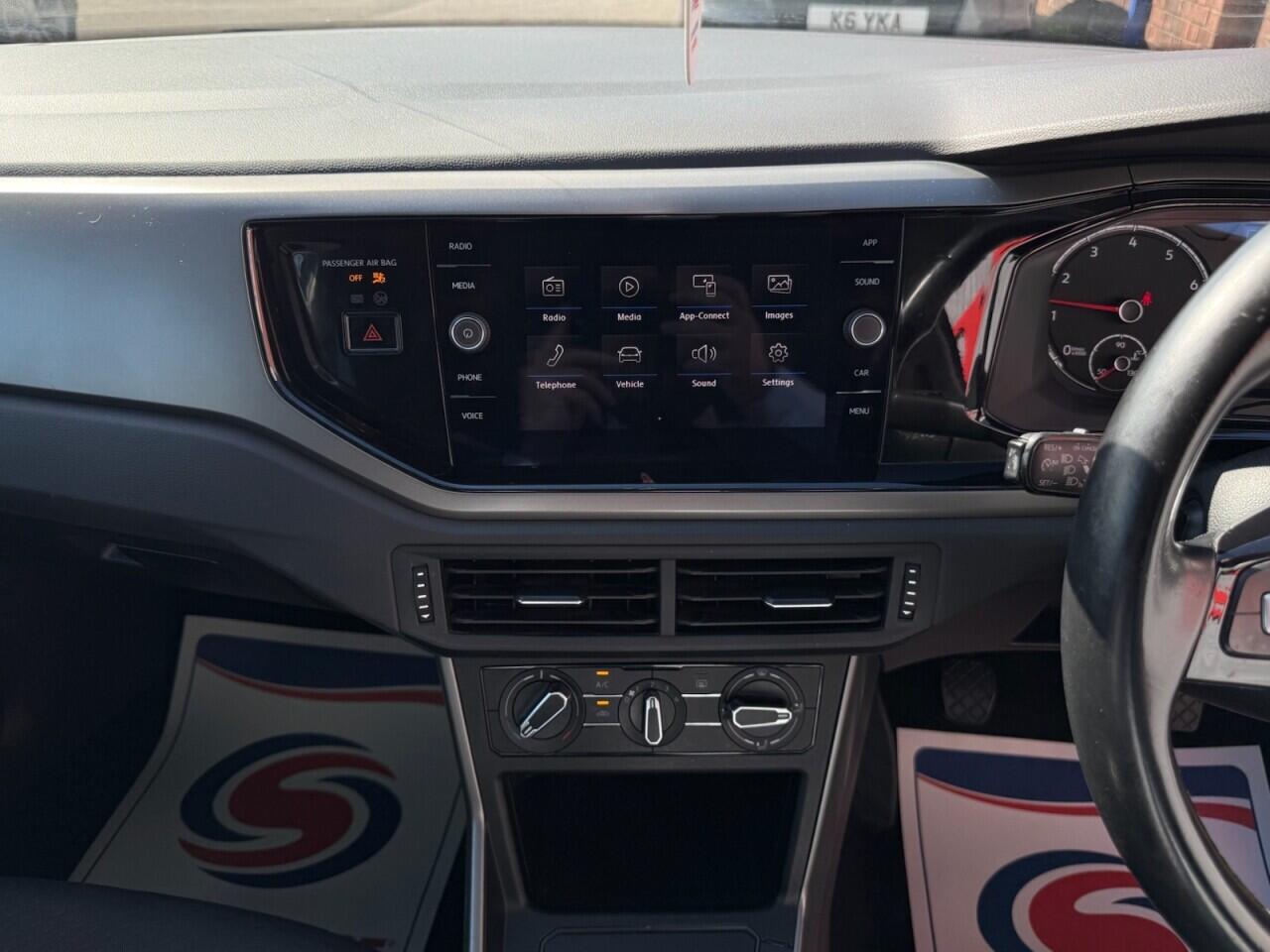 Volkswagen Polo view 48
