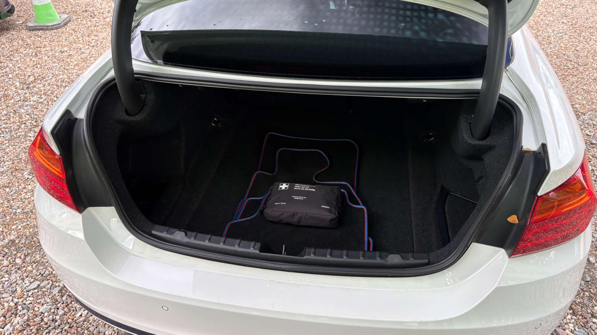 BMW 4 Series view 38