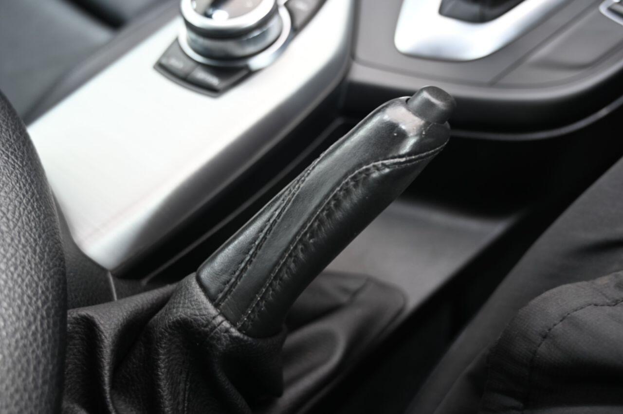 BMW 2 Series view 35