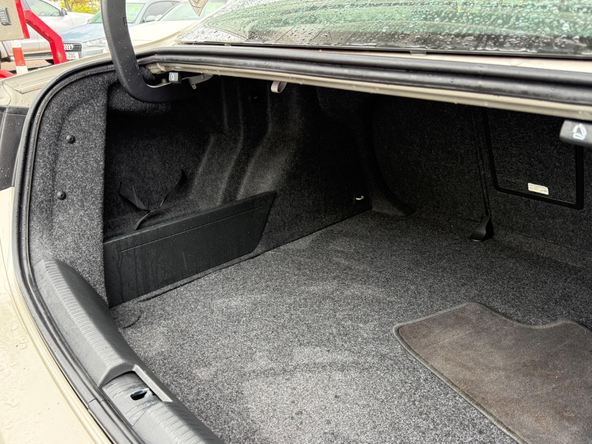 Volkswagen Jetta - Image 44