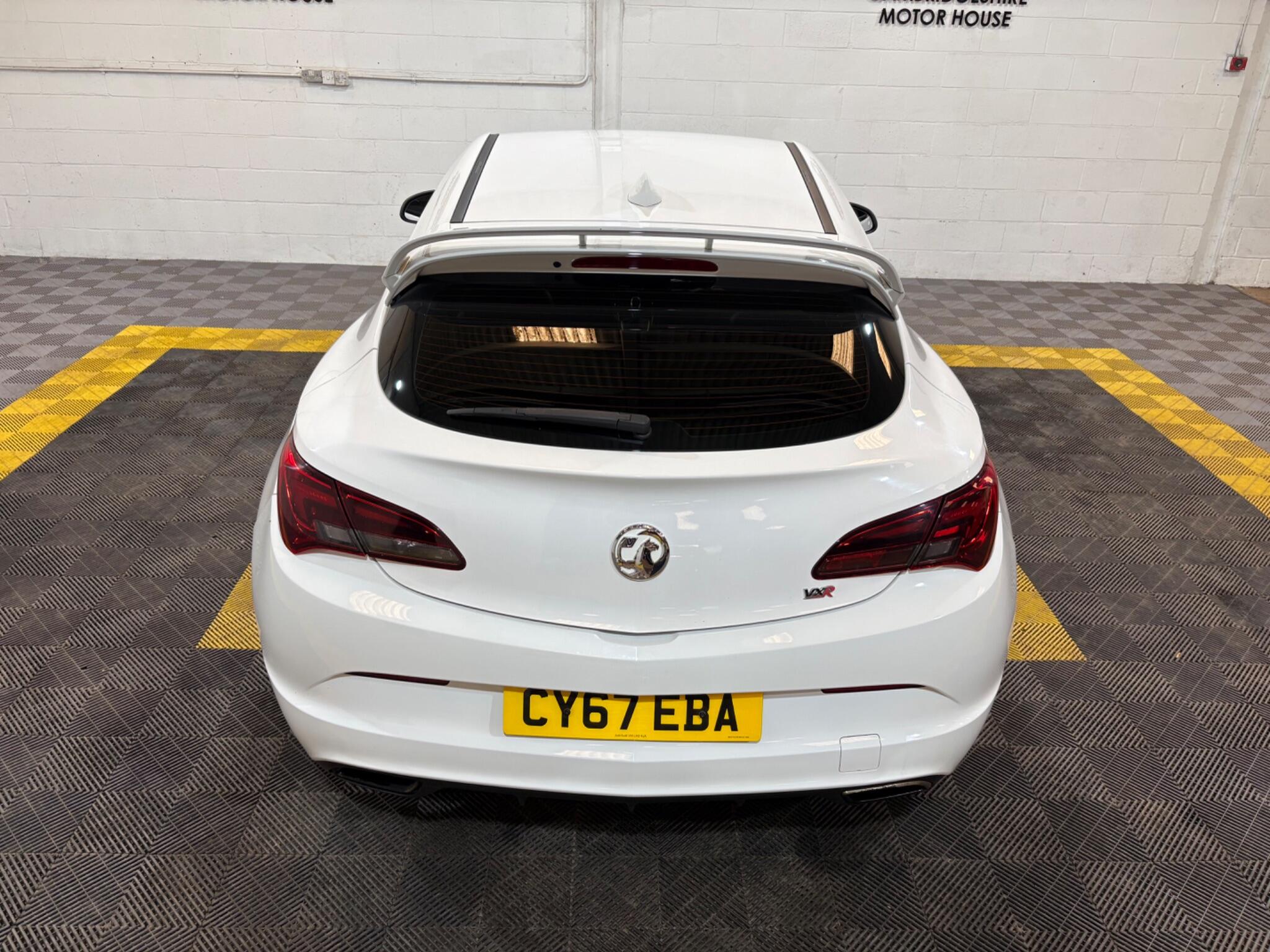 Vauxhall Astra GTC view 11