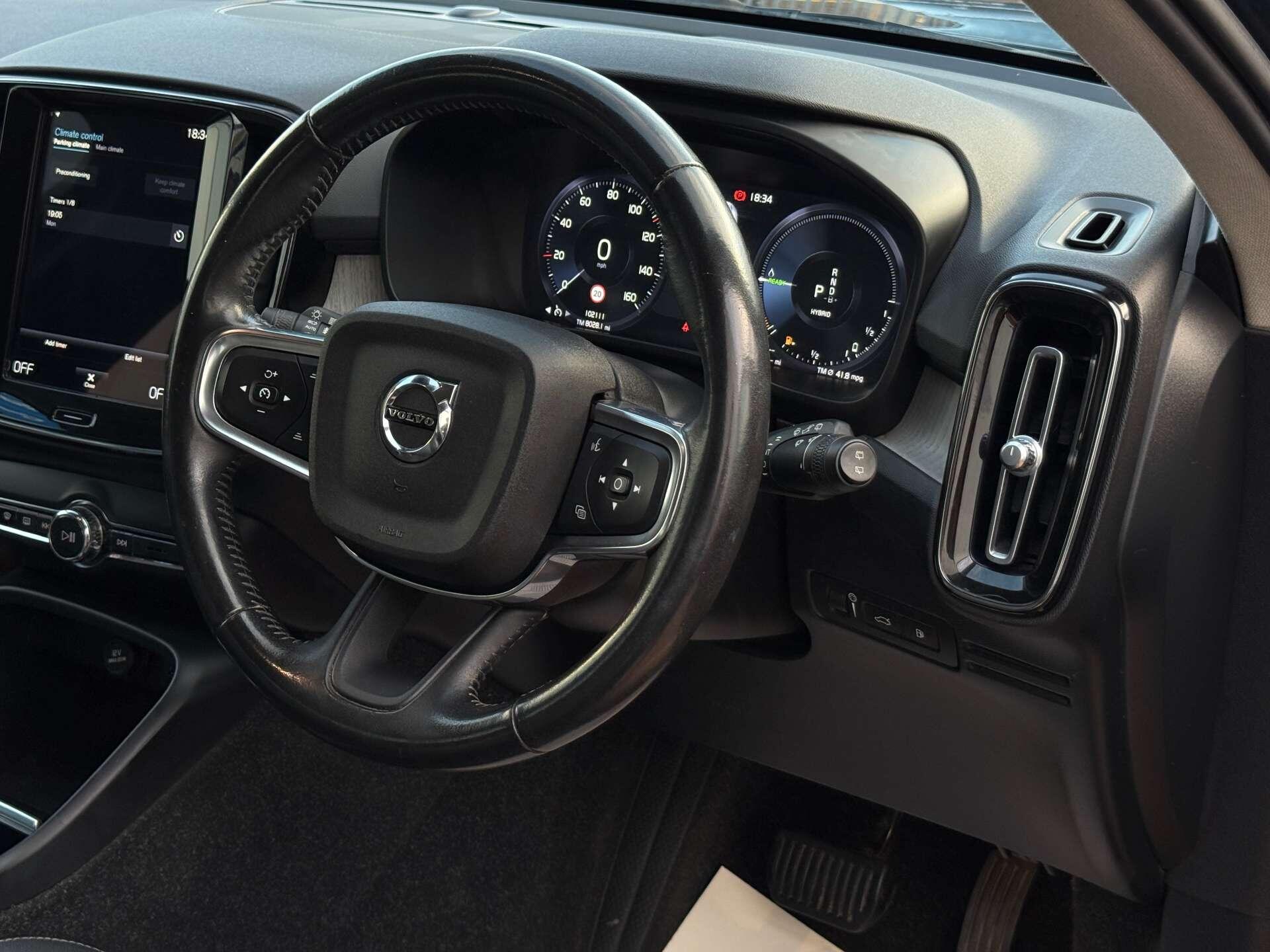 Volvo XC40 view 49