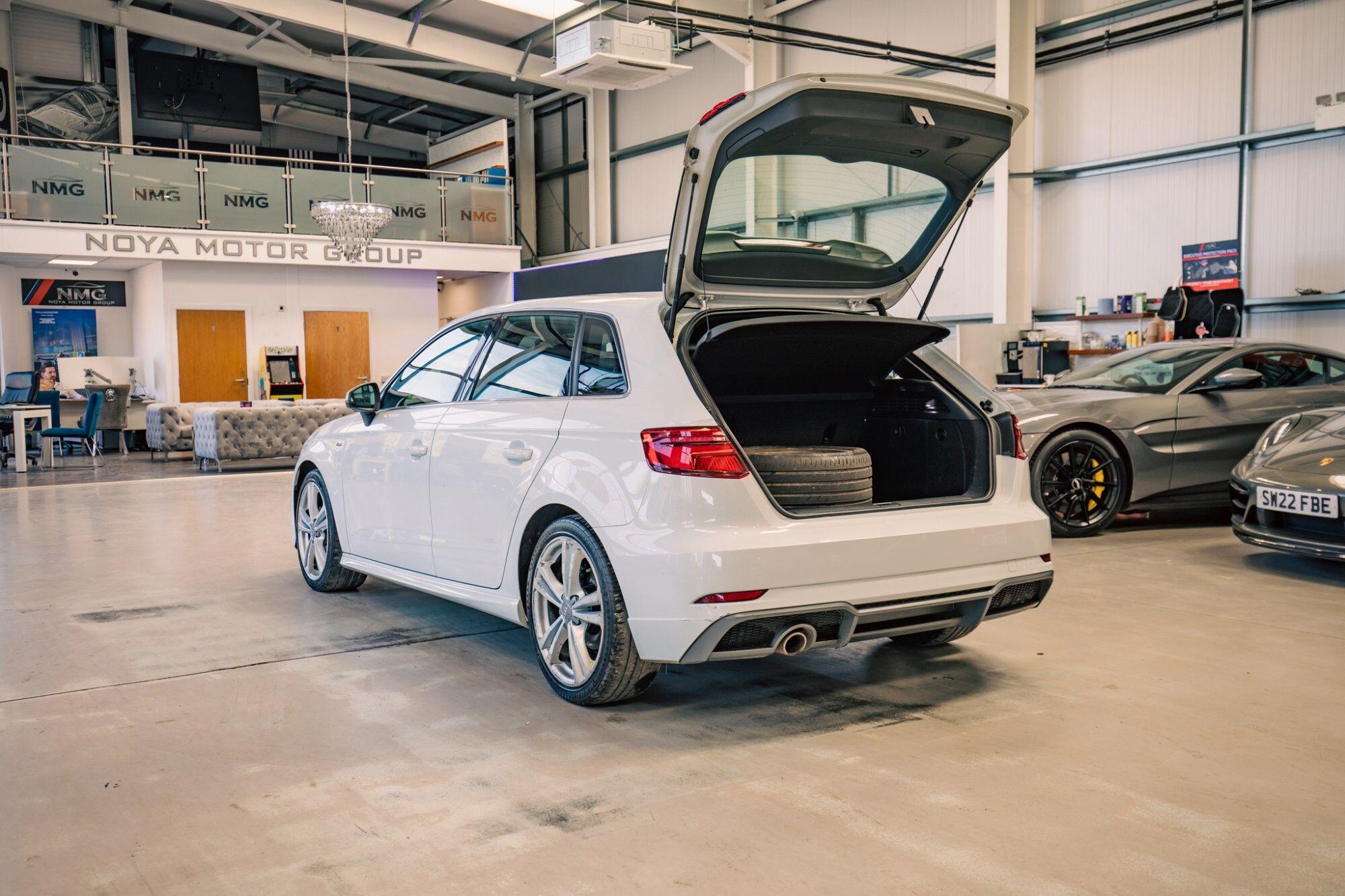 Audi A3 view 32