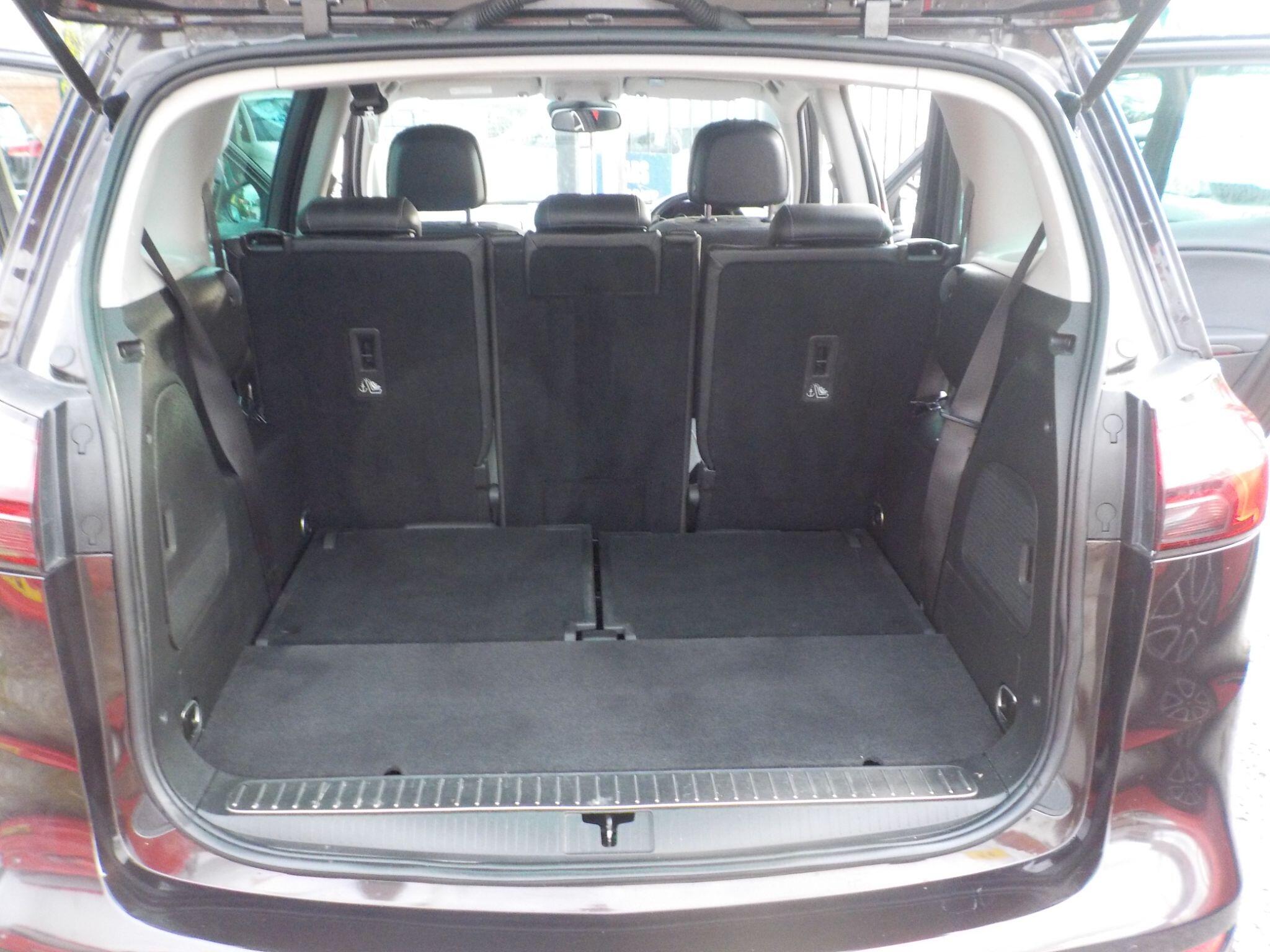 Vauxhall Zafira Tourer 2.0 CDTi SE Euro 5 5dr