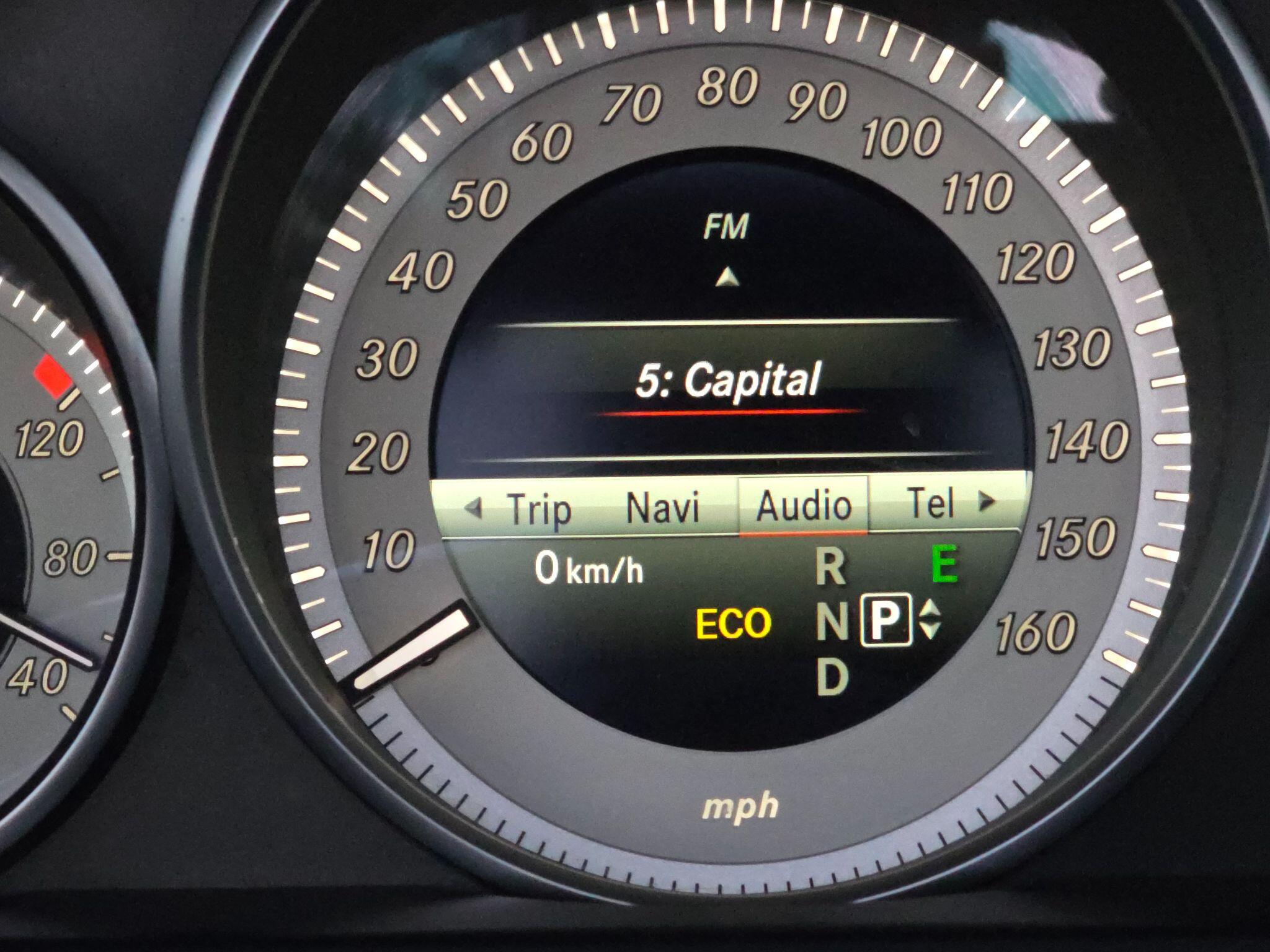 2014 Mercedes-Benz E Class image 44