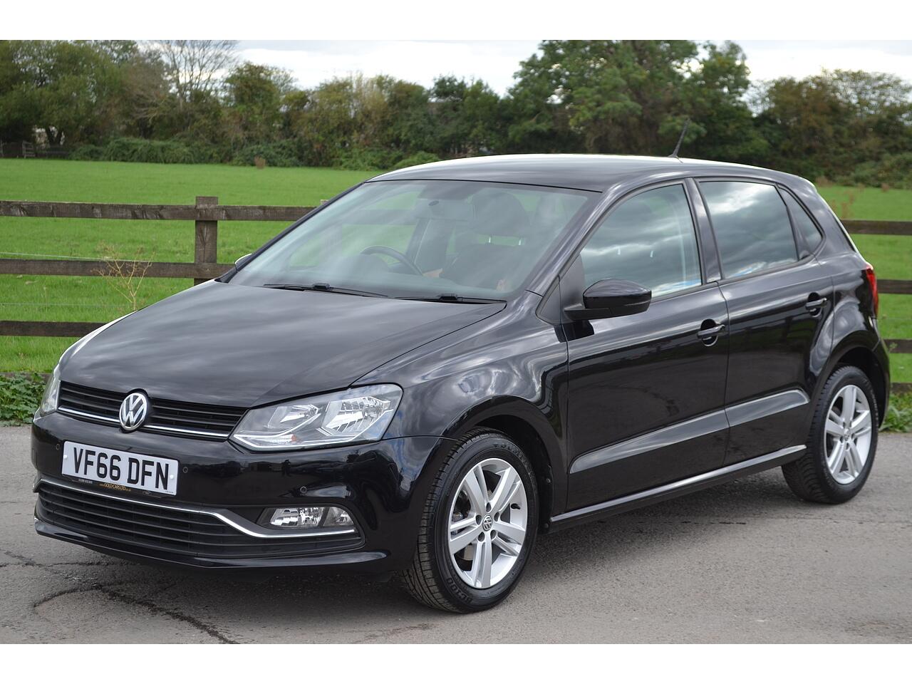 Volkswagen Polo view 5