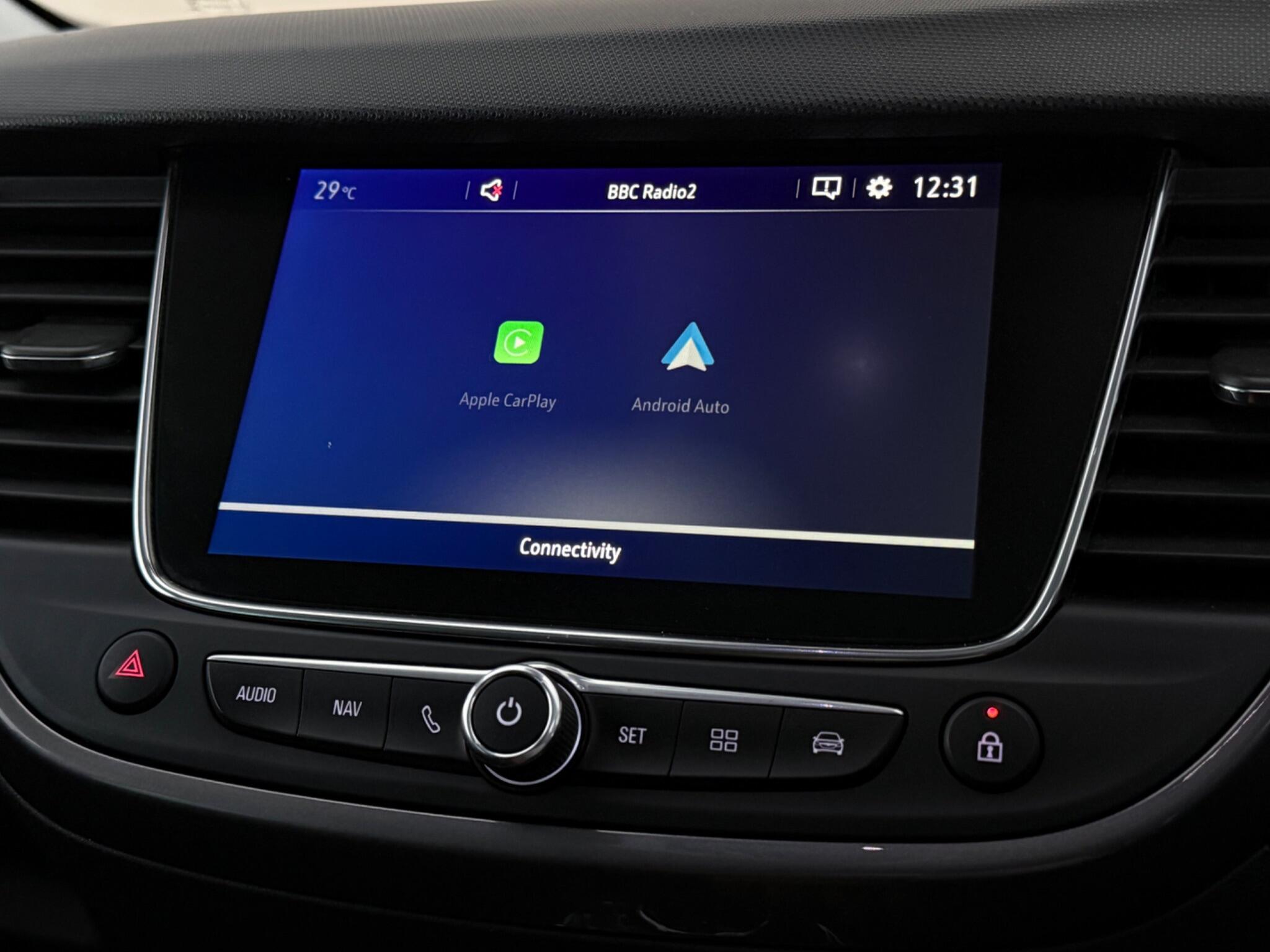 Vauxhall Crossland X view 21