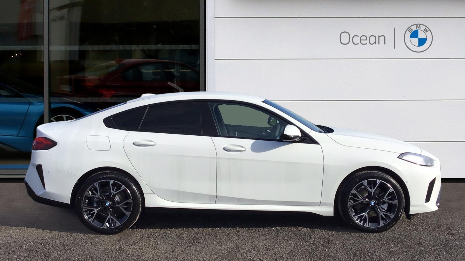 BMW 2 Series view 3