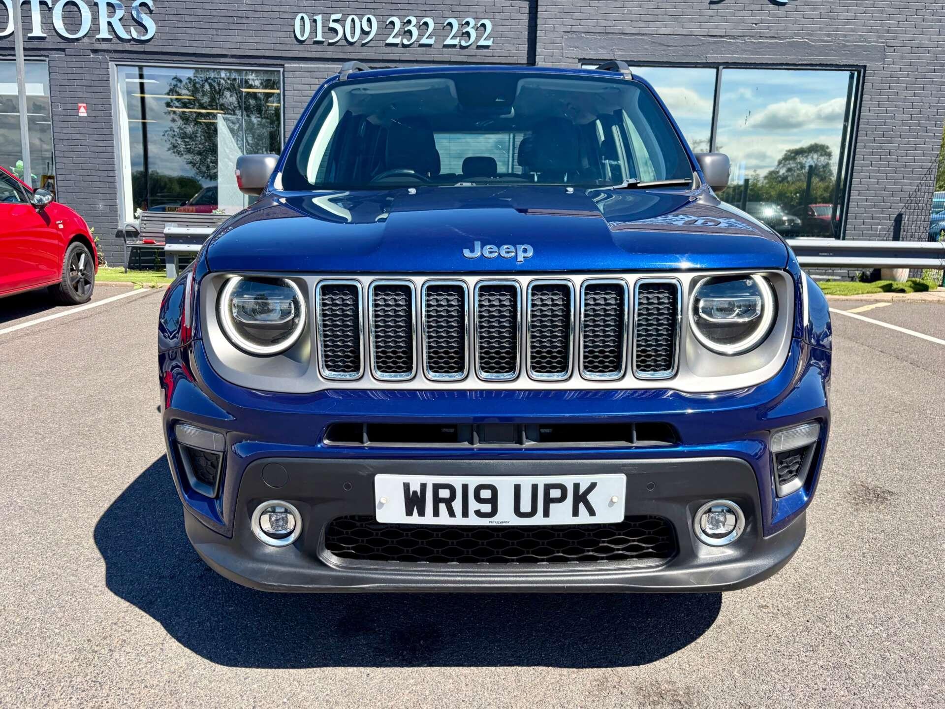 Jeep Renegade view 3