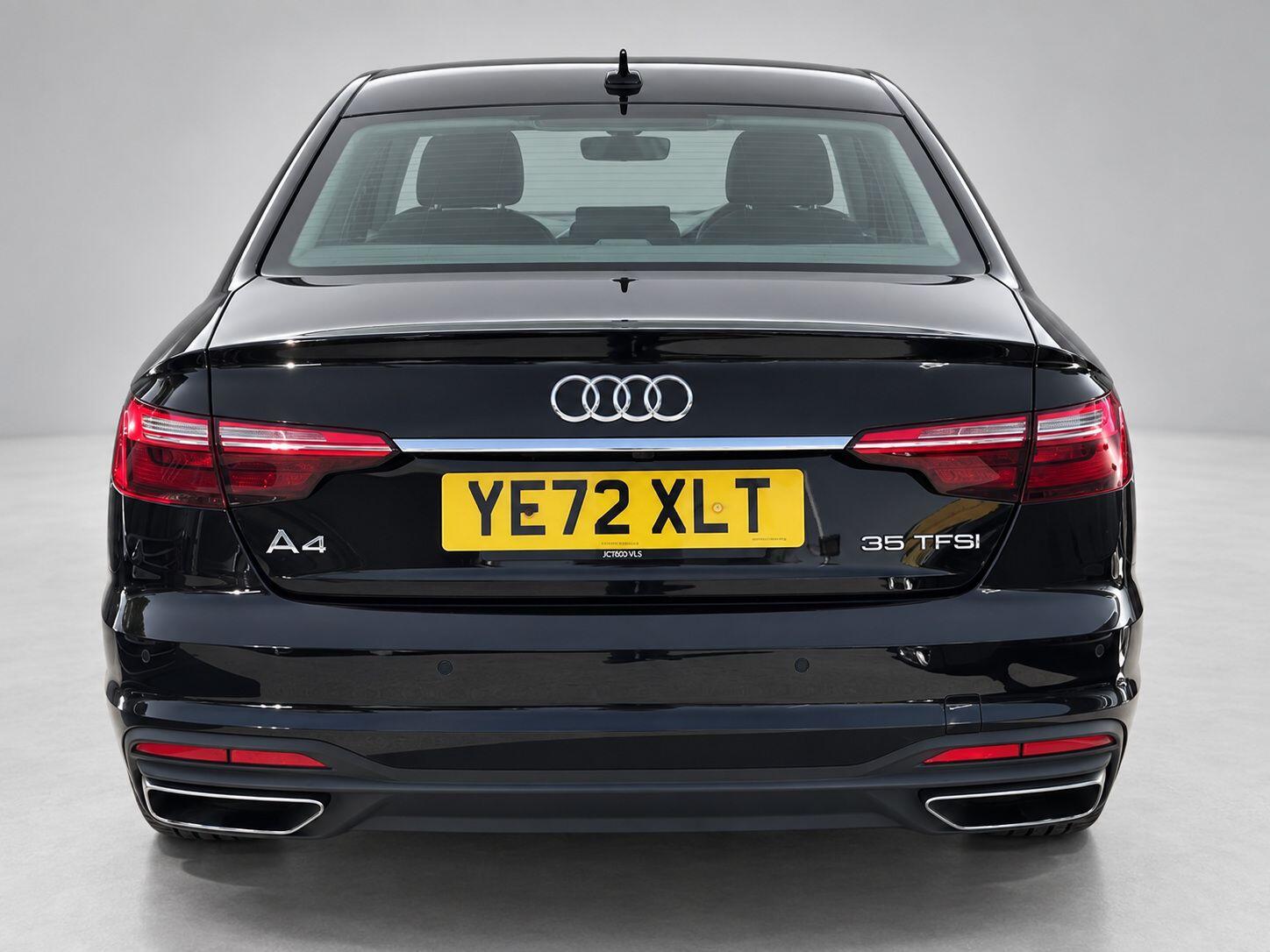 Audi A4 view 12