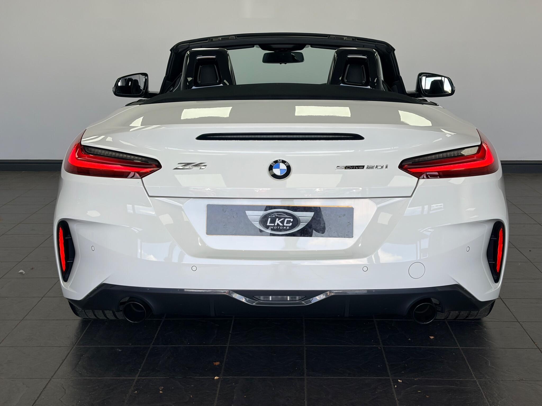 BMW Z4 view 7