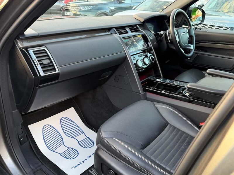 Land Rover Discovery 3 view 30