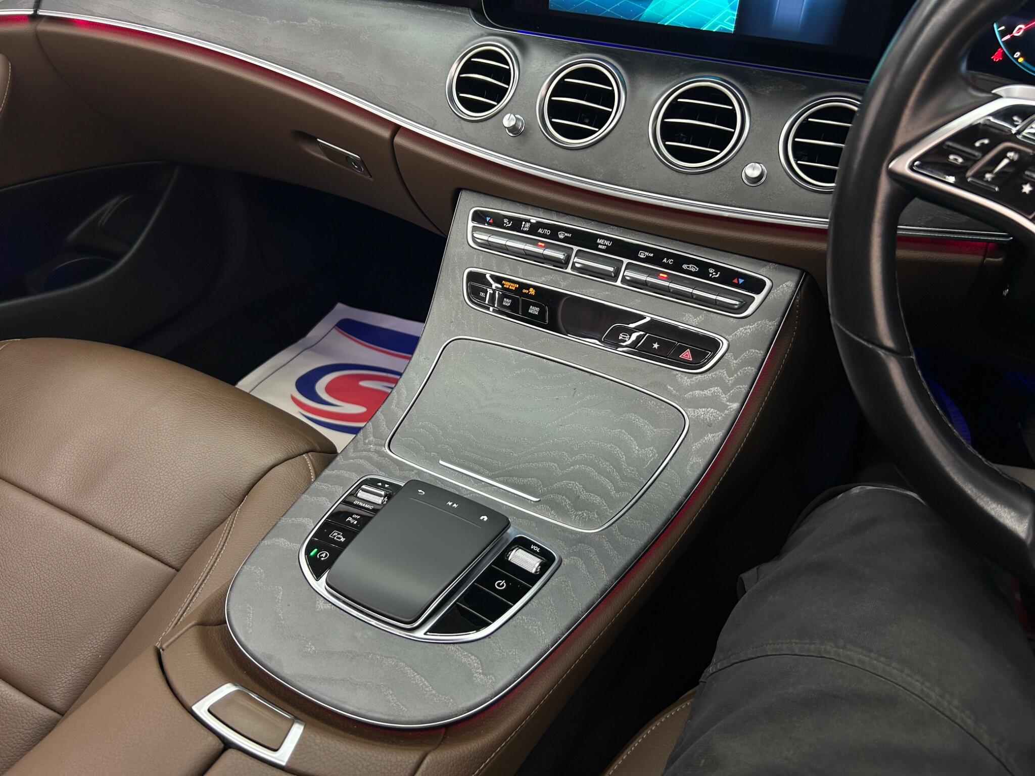 Mercedes-Benz E Class view 8