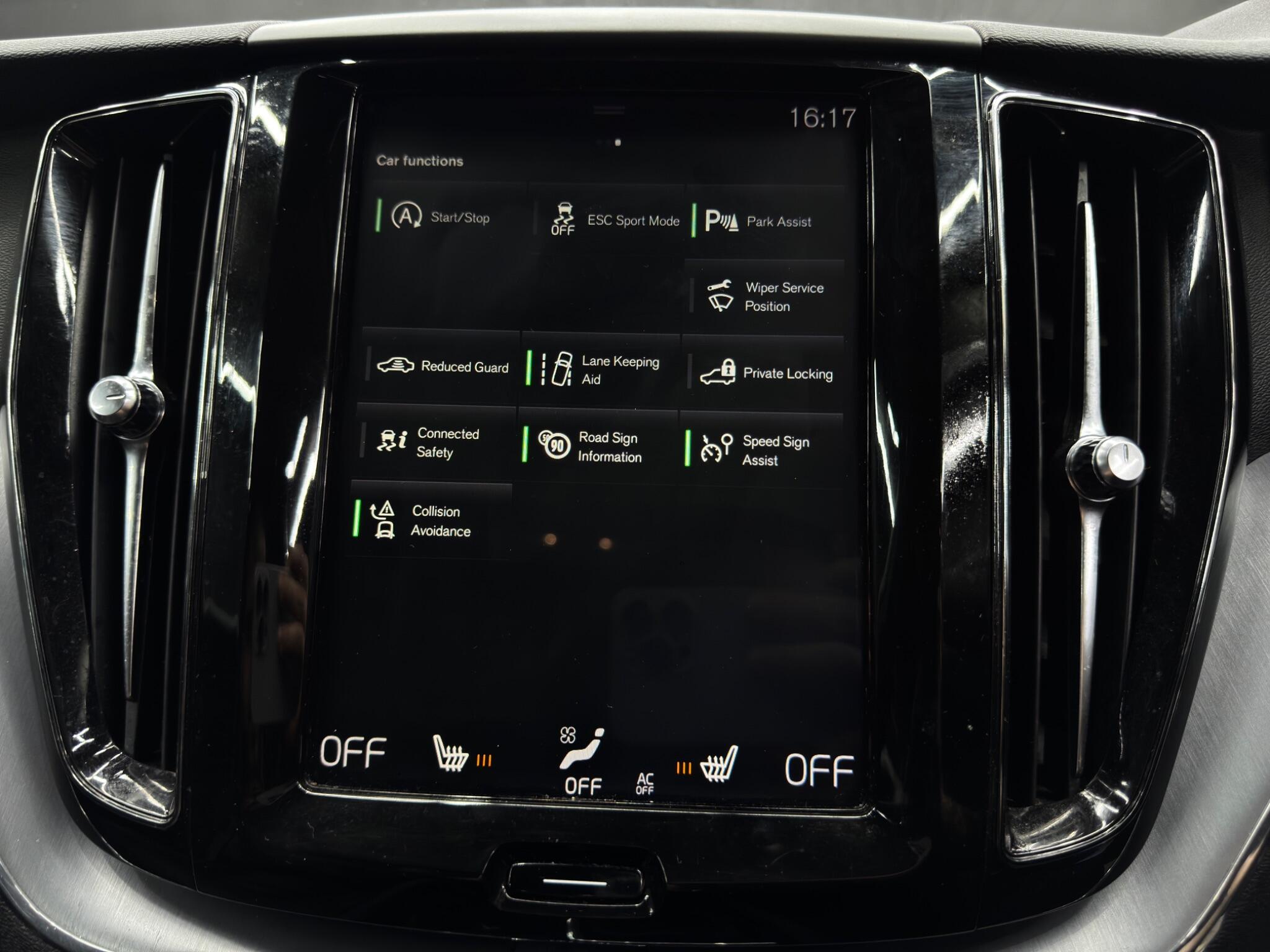 Volvo XC60 view 34