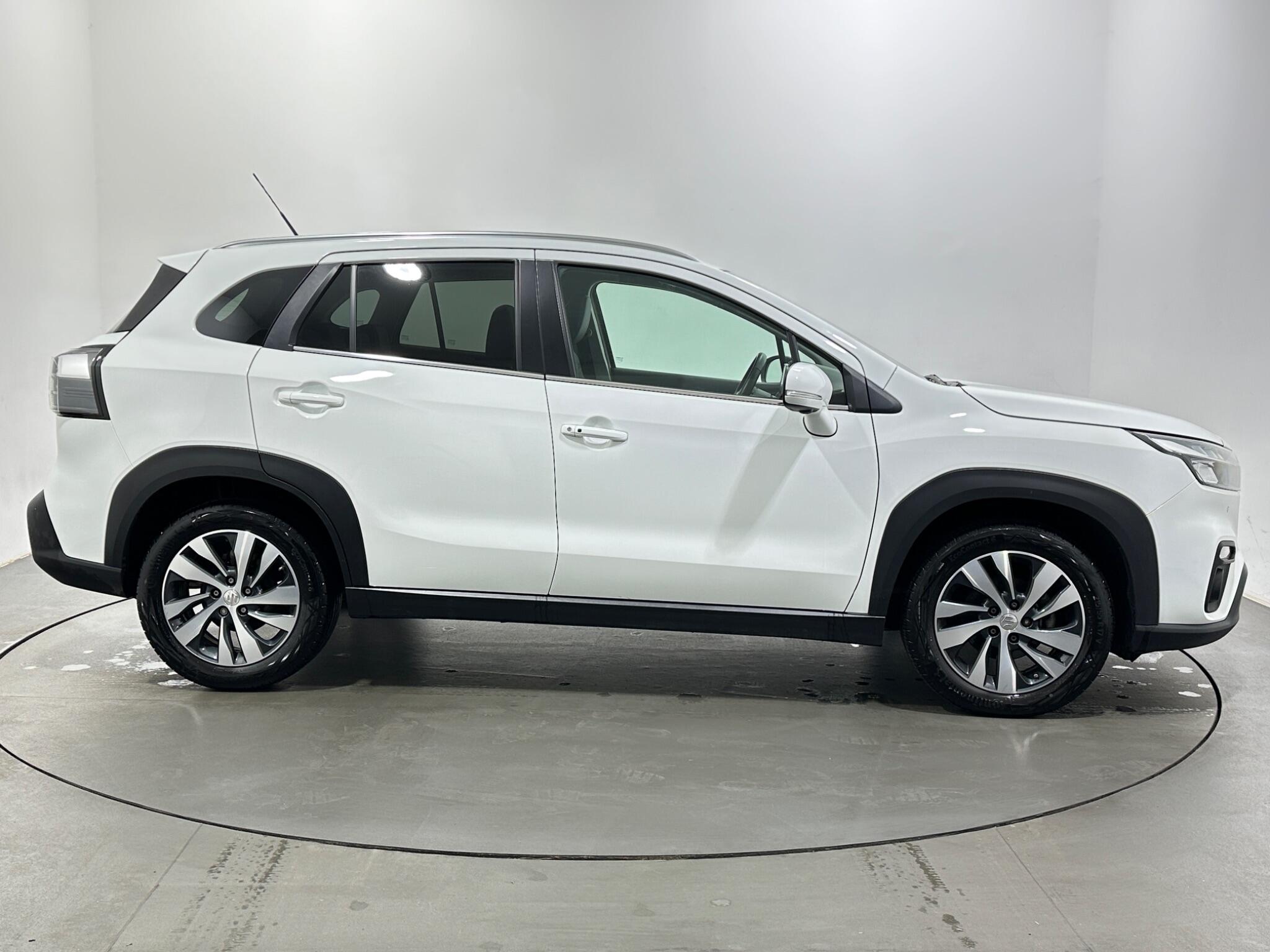 Suzuki S-Cross view 8