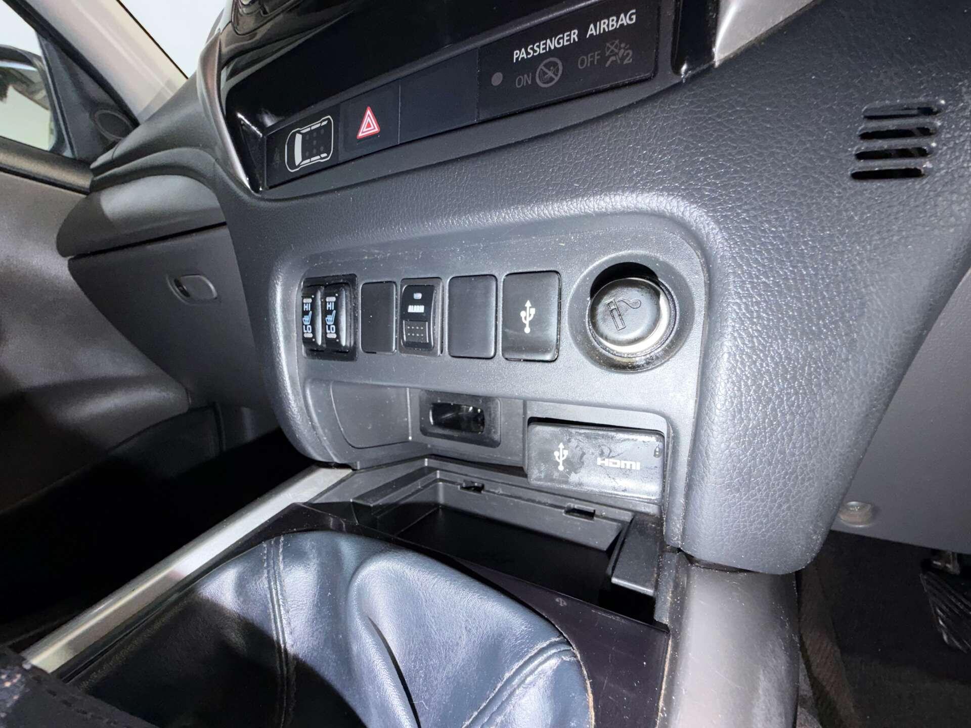 Mitsubishi L200 view 22