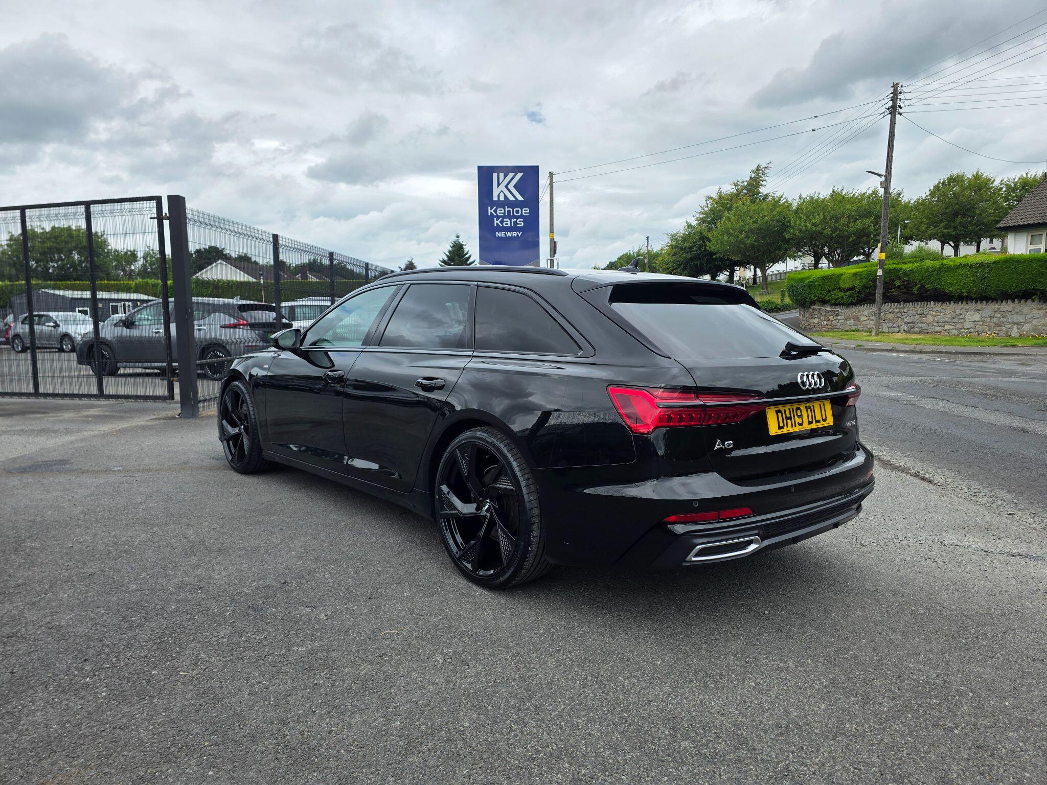 Audi A6 Avant view 7