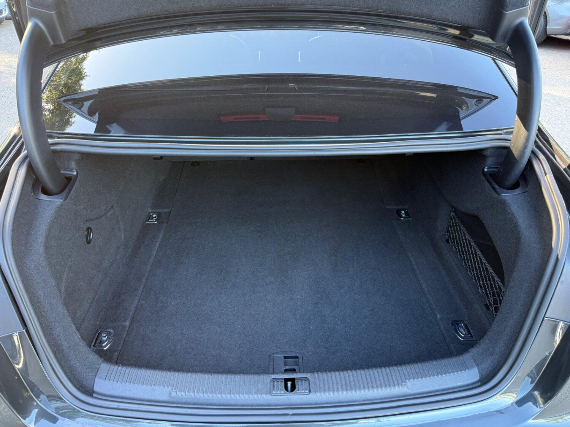 Audi A6 view 54