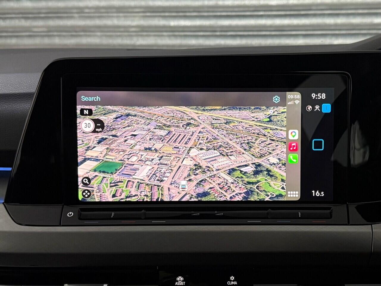 Volkswagen Golf view 3