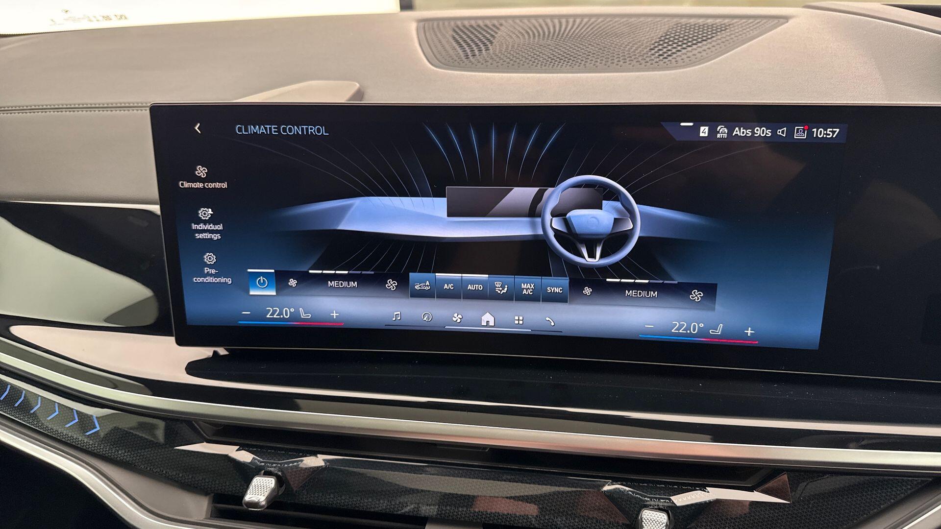 BMW X5 view 29
