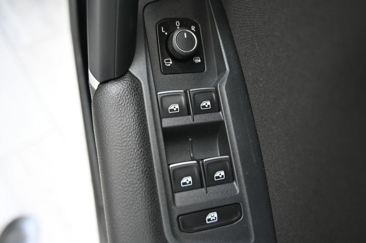 Volkswagen Tiguan view 35