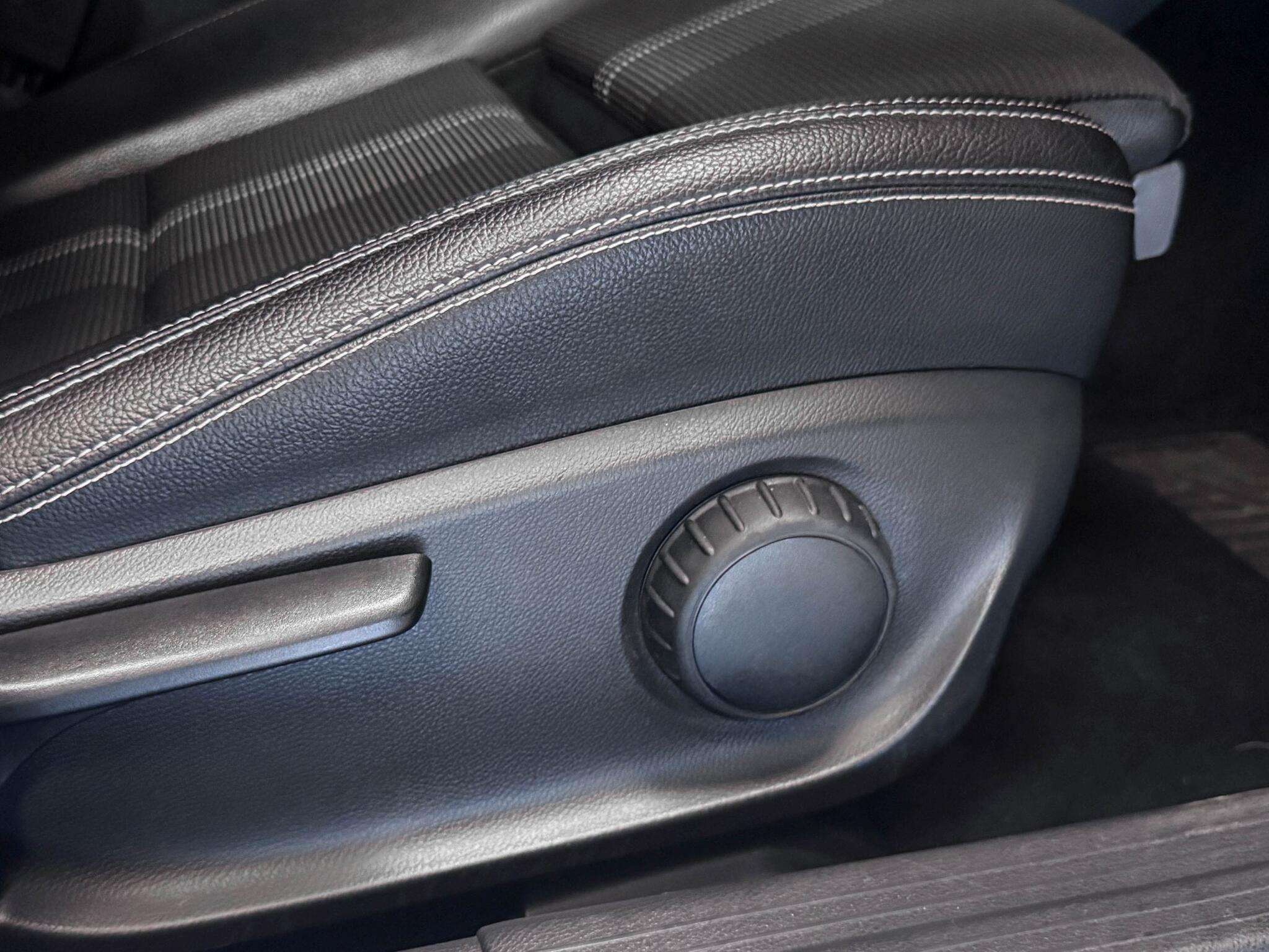 Mercedes-Benz A-Class view 22